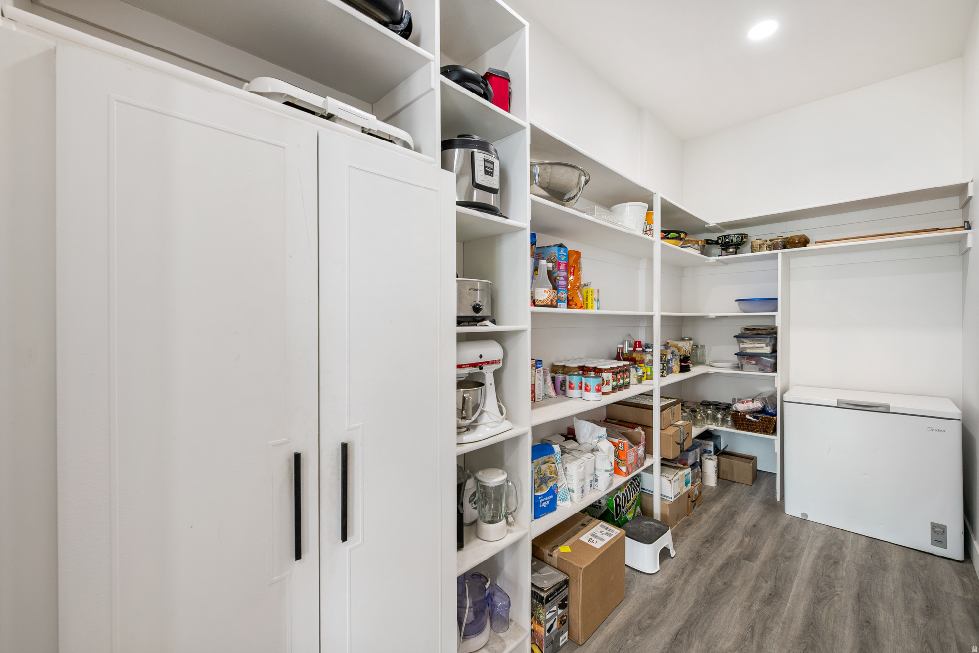 main property photo 20