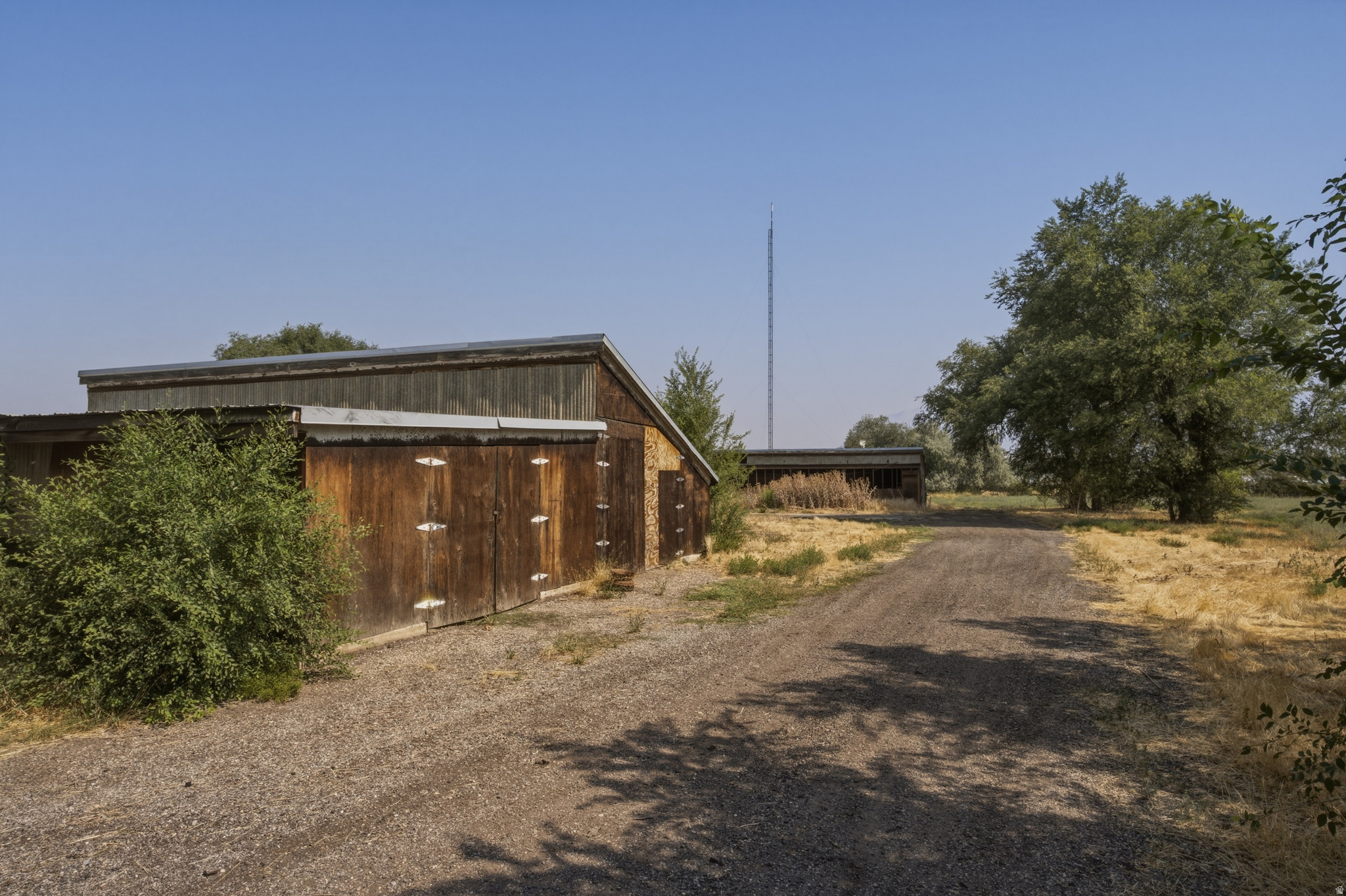 main property photo 20