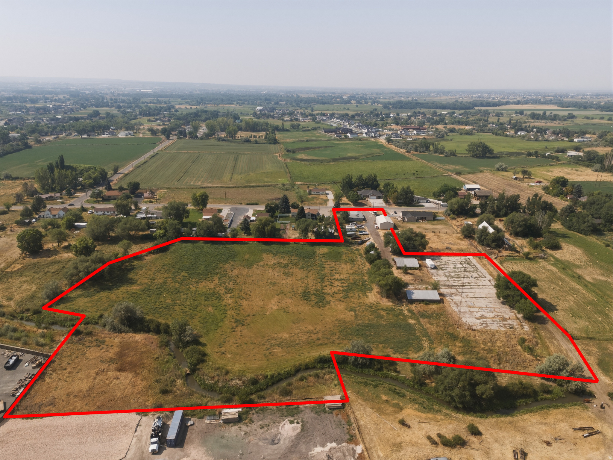 main property photo 4