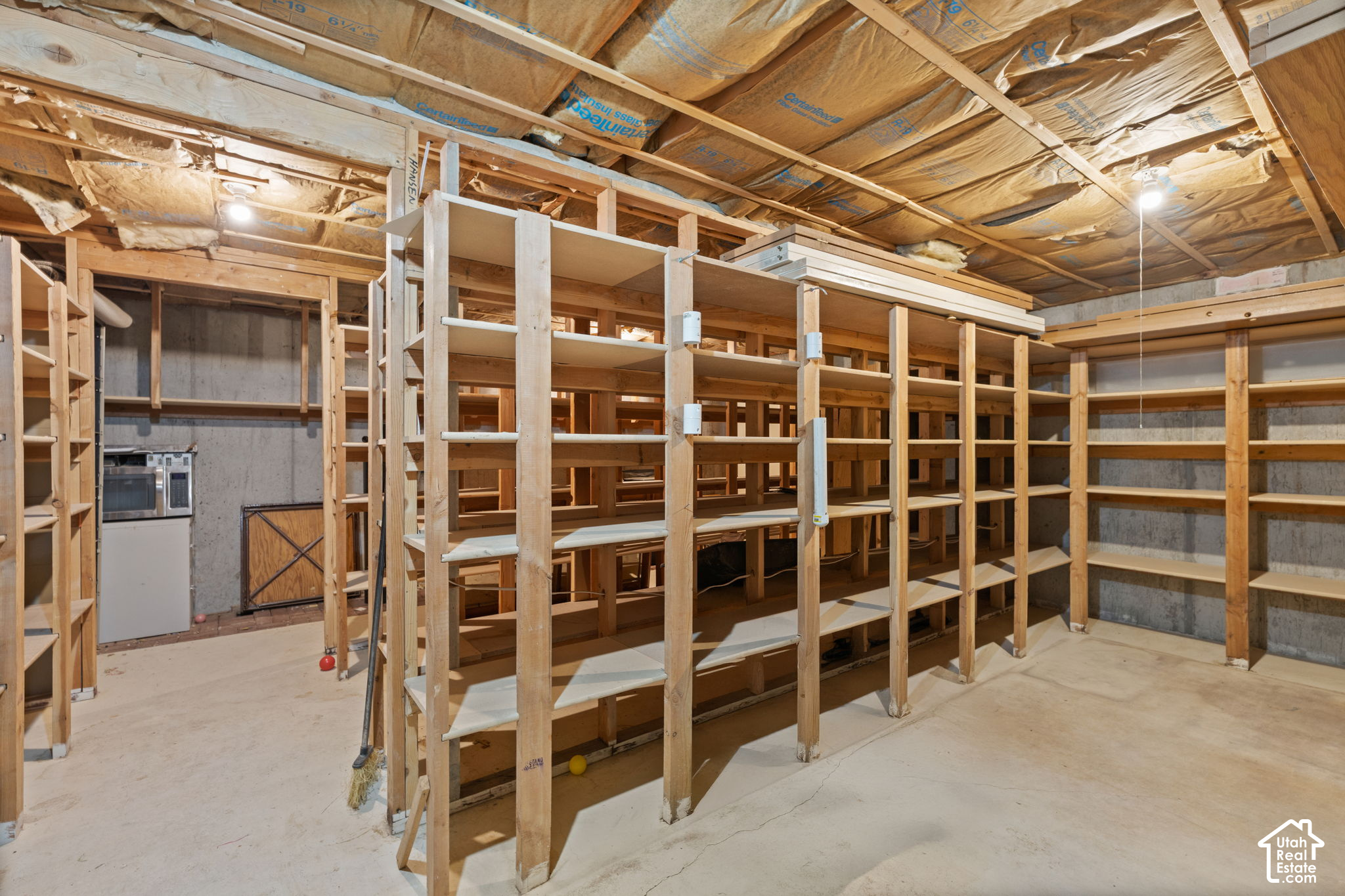 main property photo 48