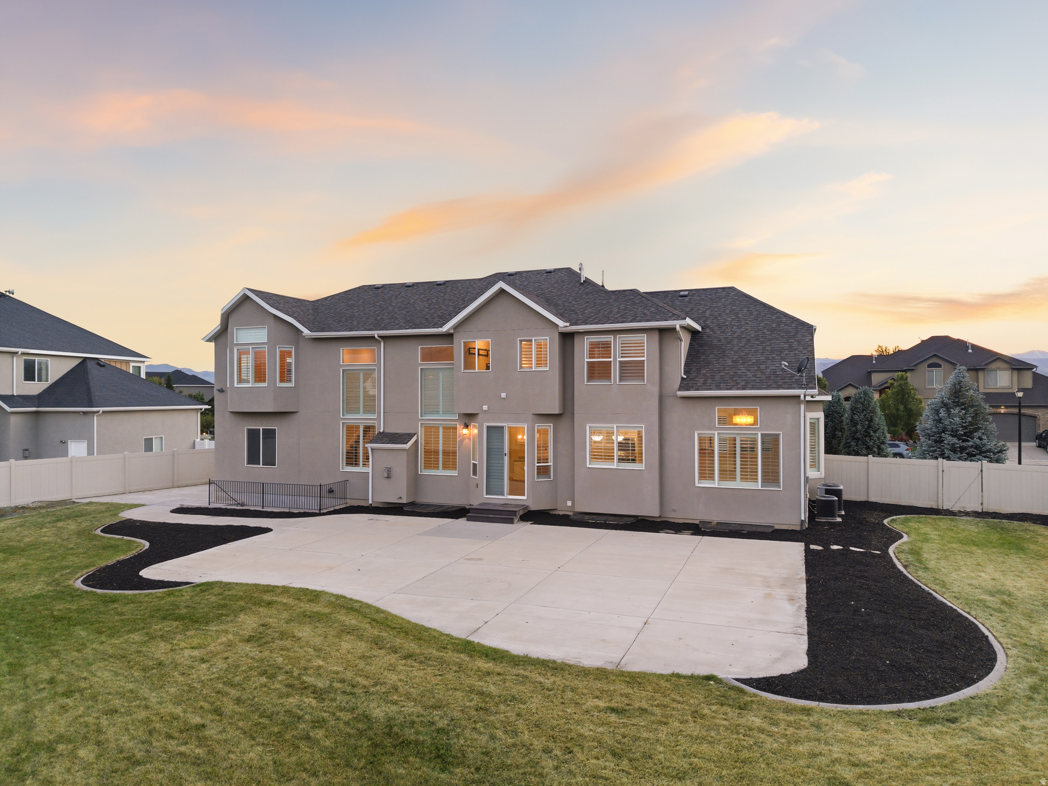 main property photo 31