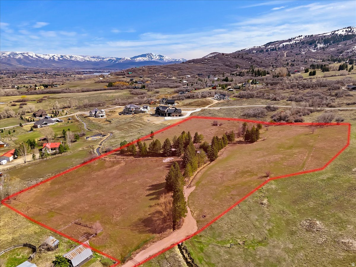 main property photo 13