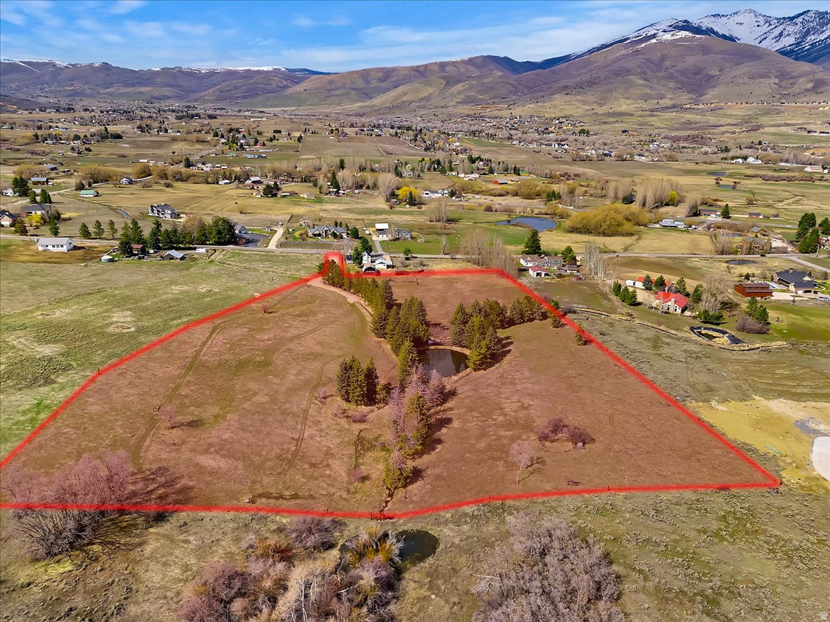 main property photo 18