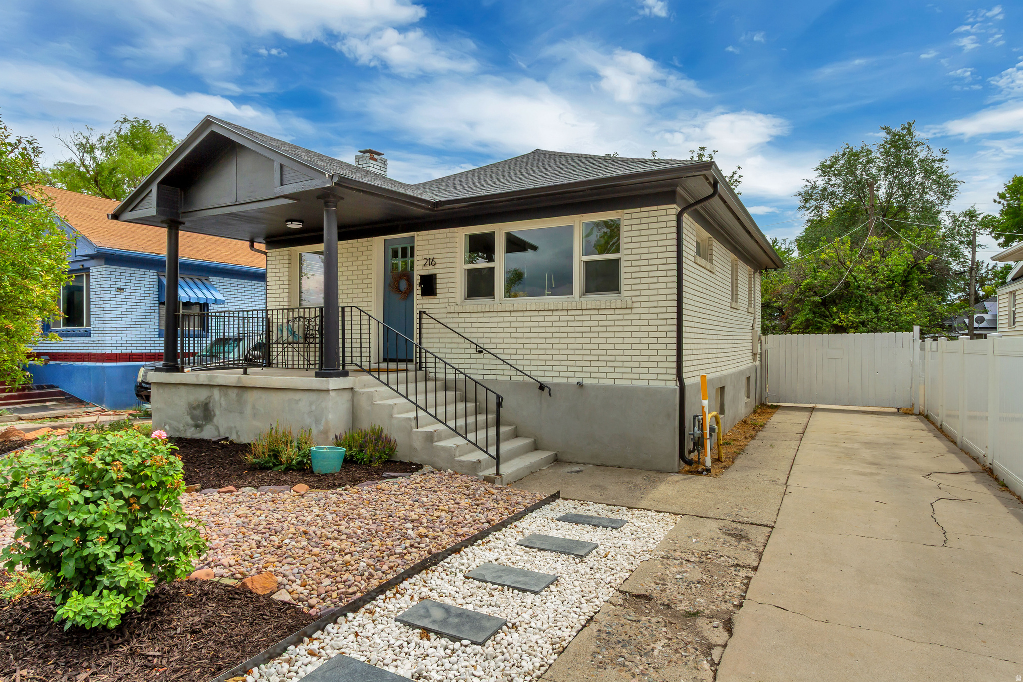 main property photo 0