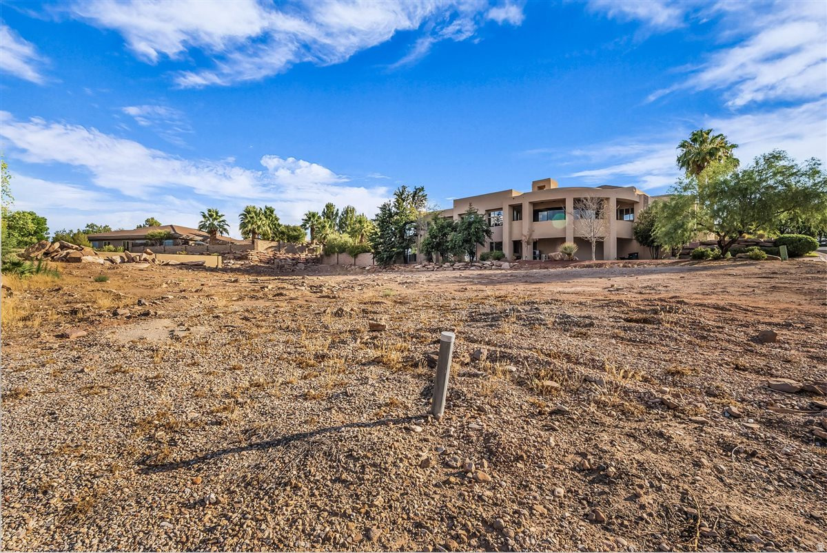 main property photo 10