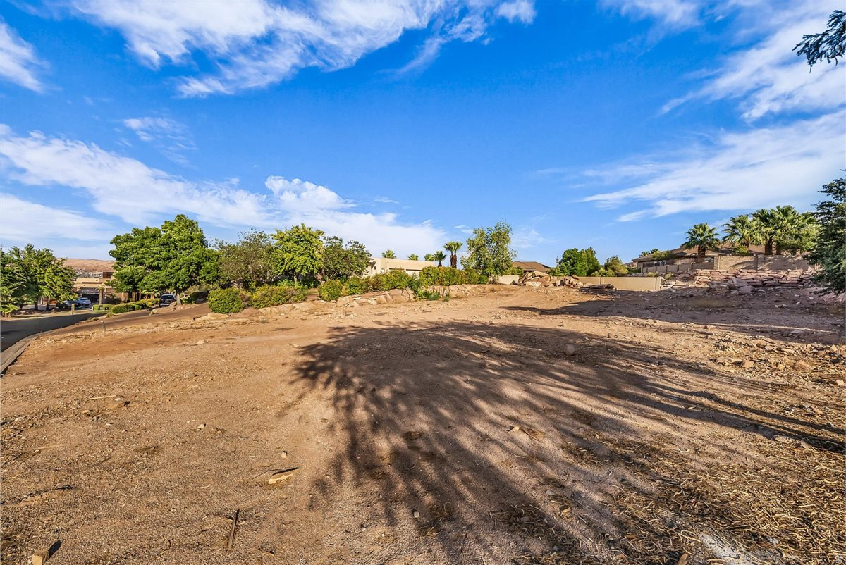 main property photo 11