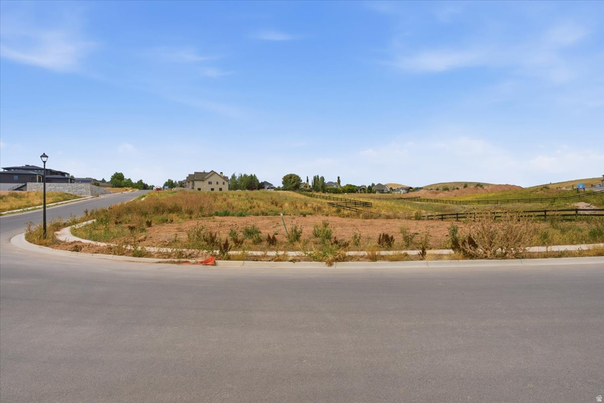 main property photo 13