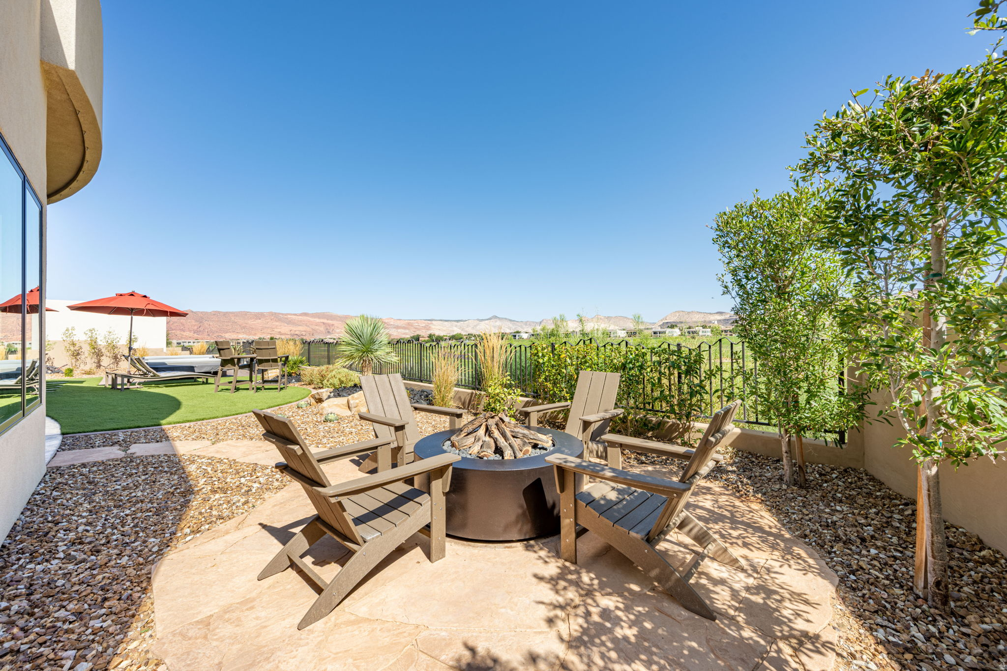main property photo 51