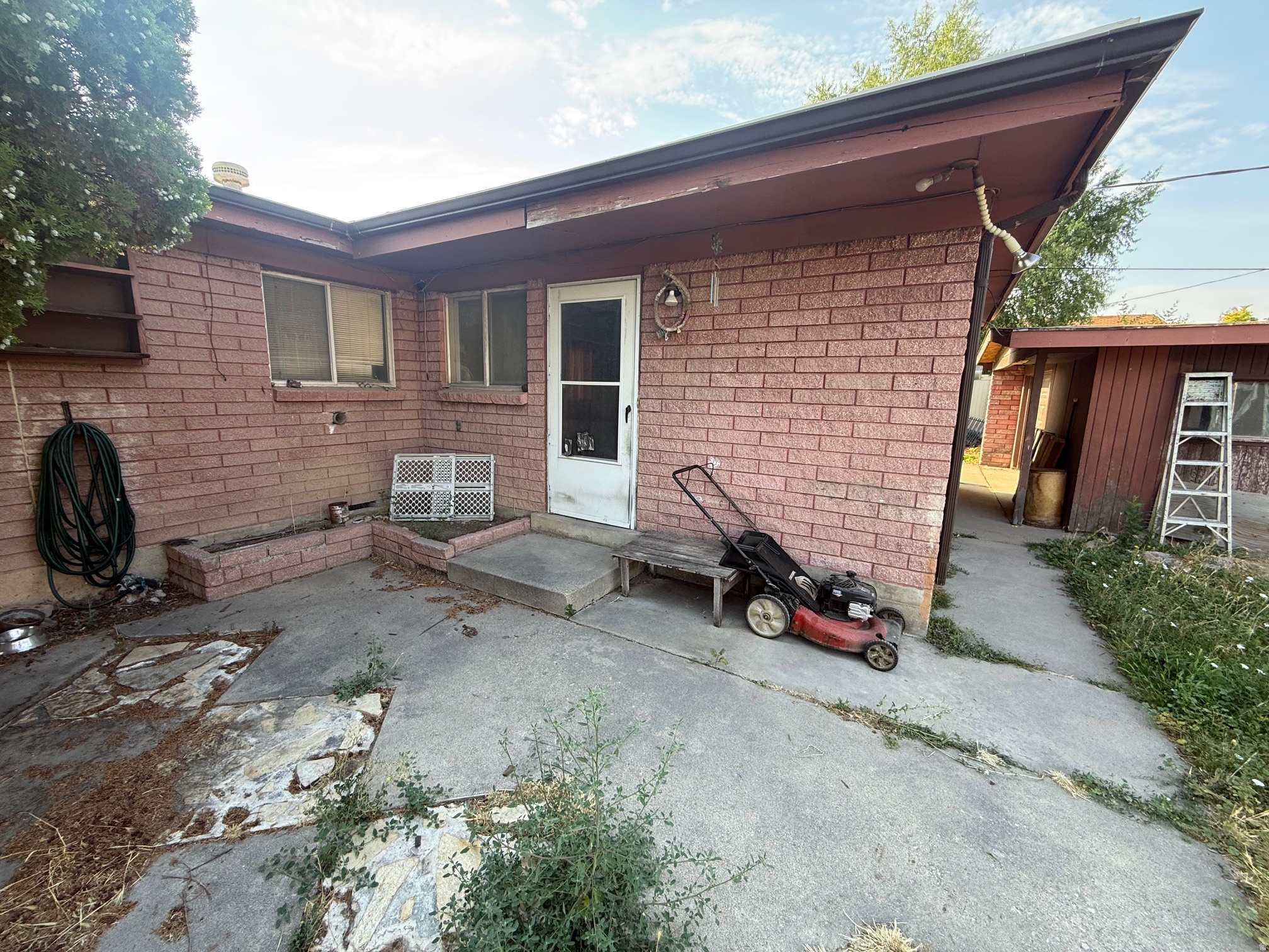 main property photo 9
