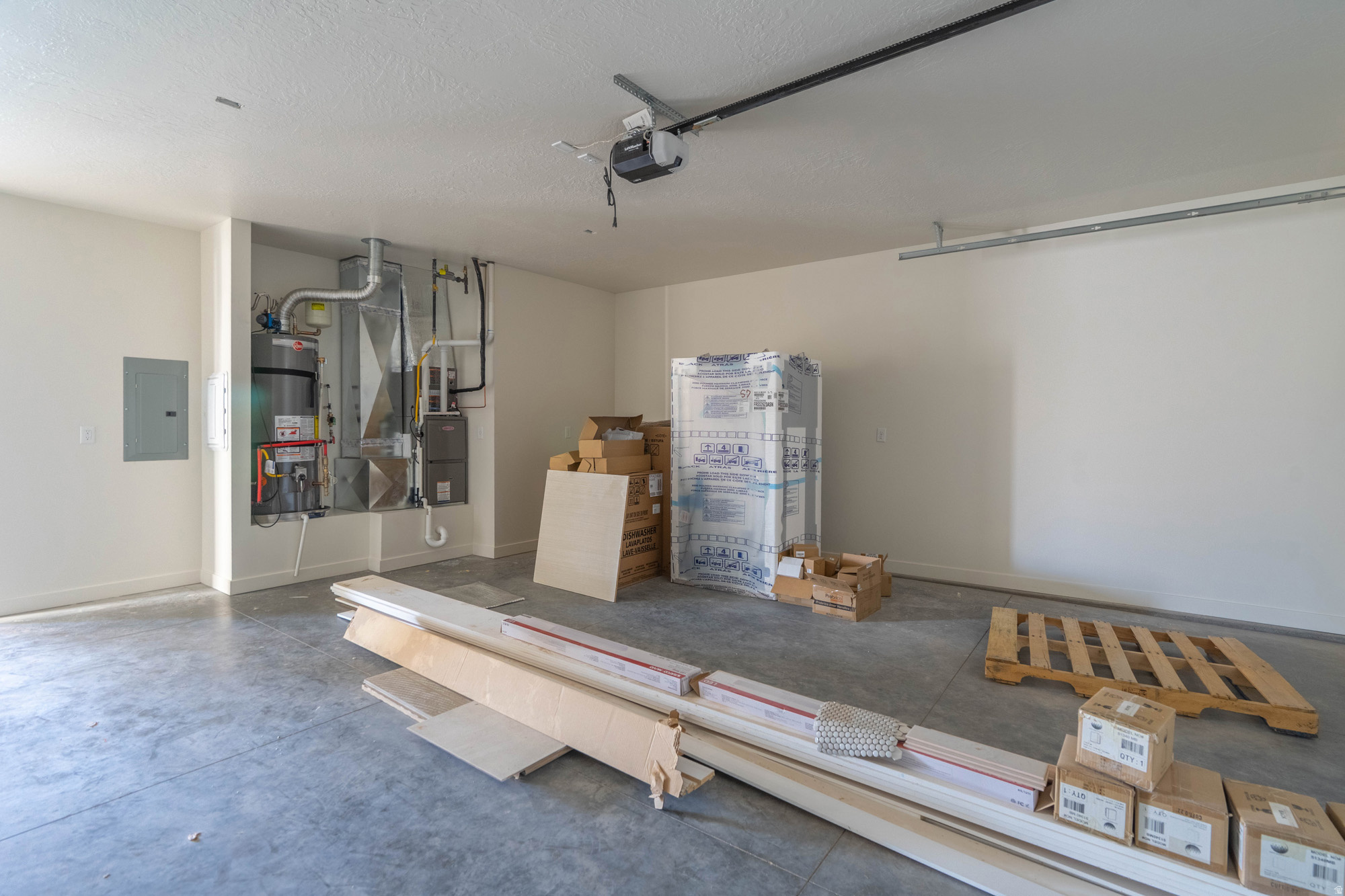 main property photo 90