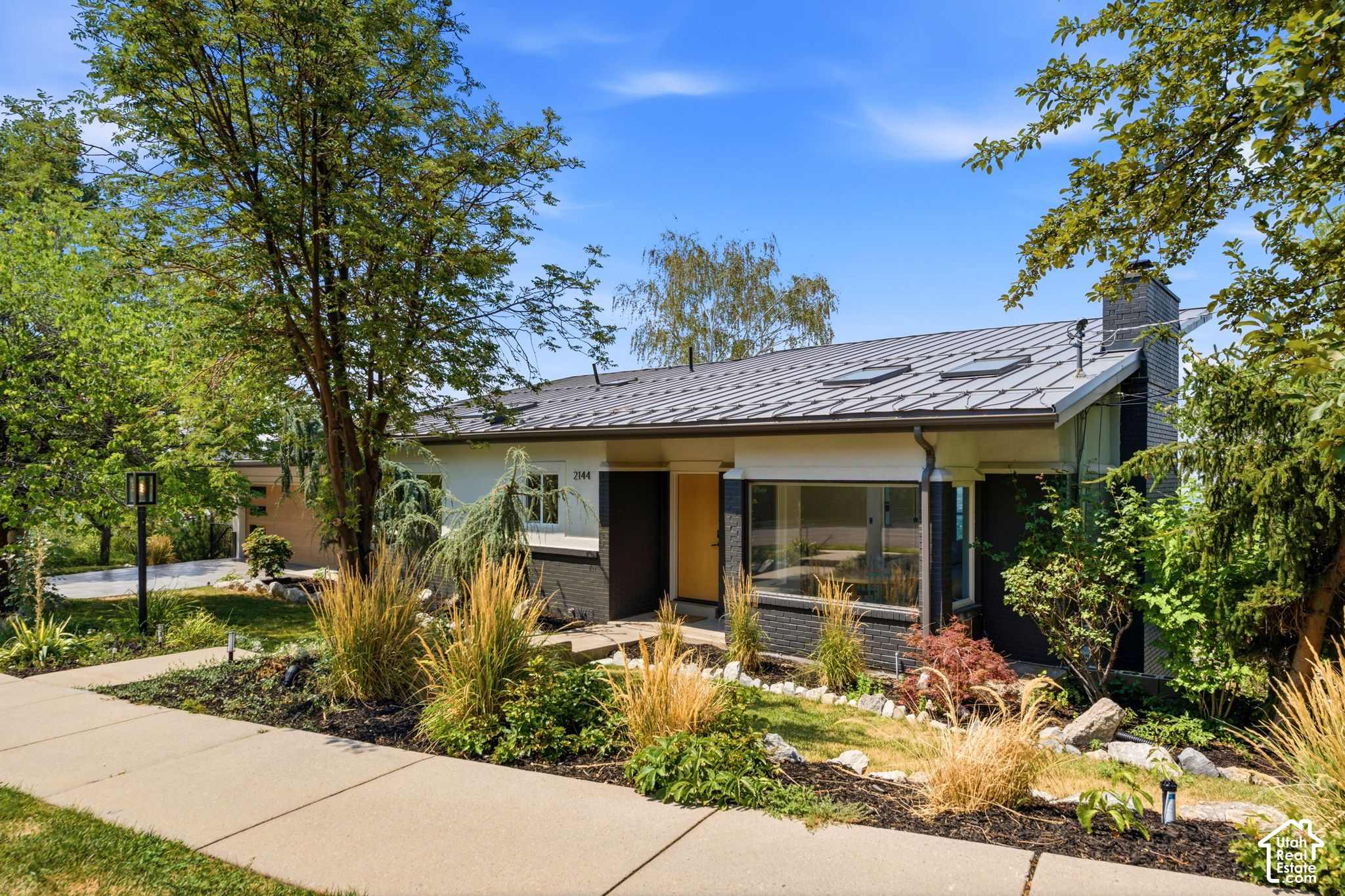 main property photo 50