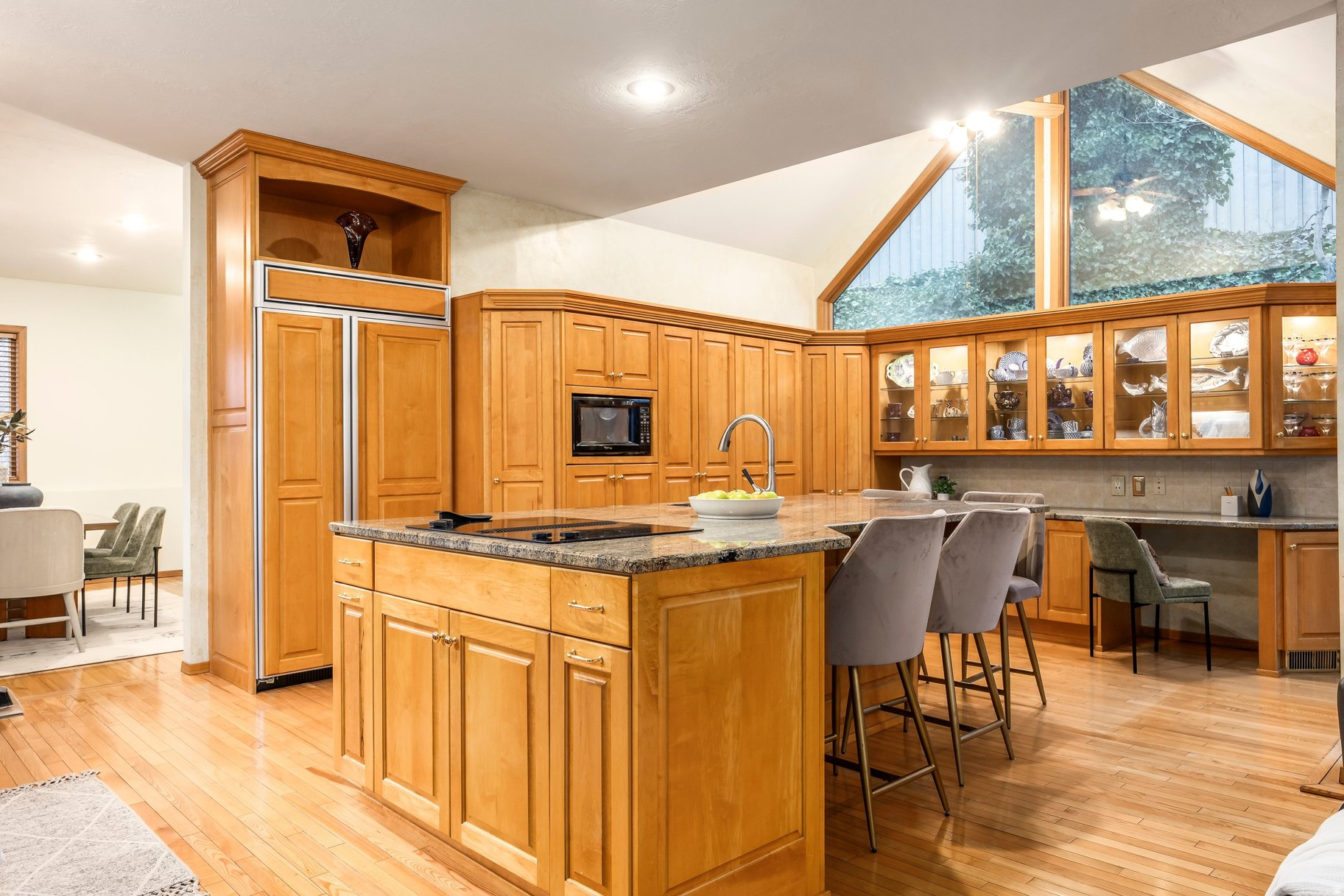 main property photo 6