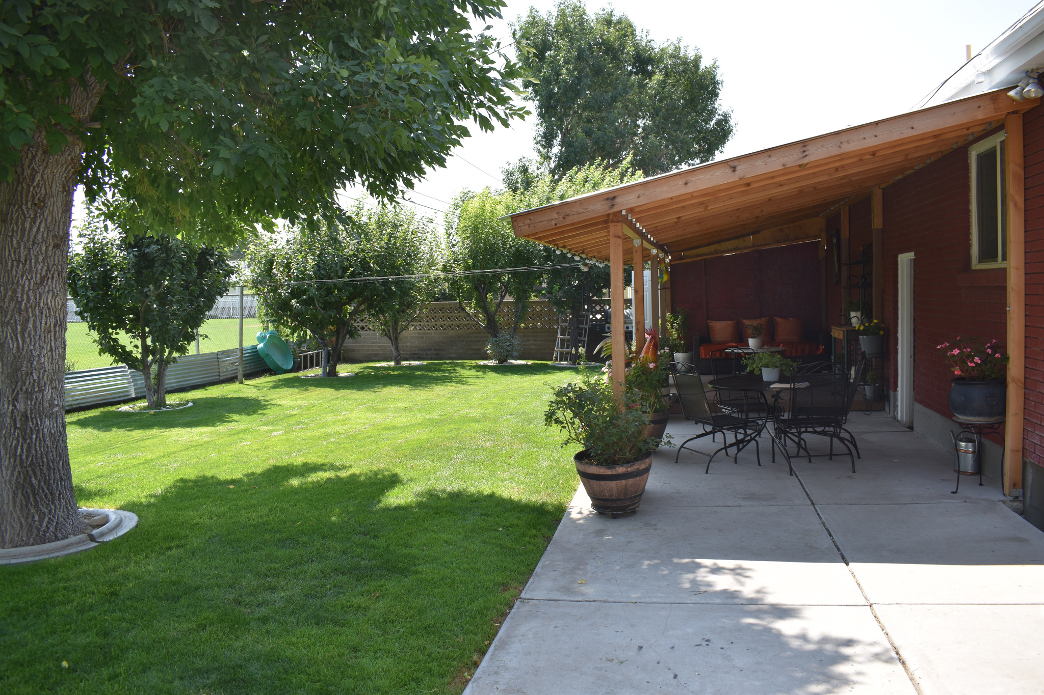 main property photo 27