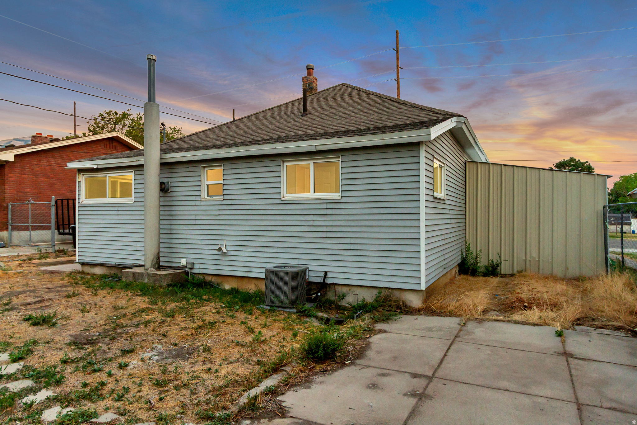 main property photo 40