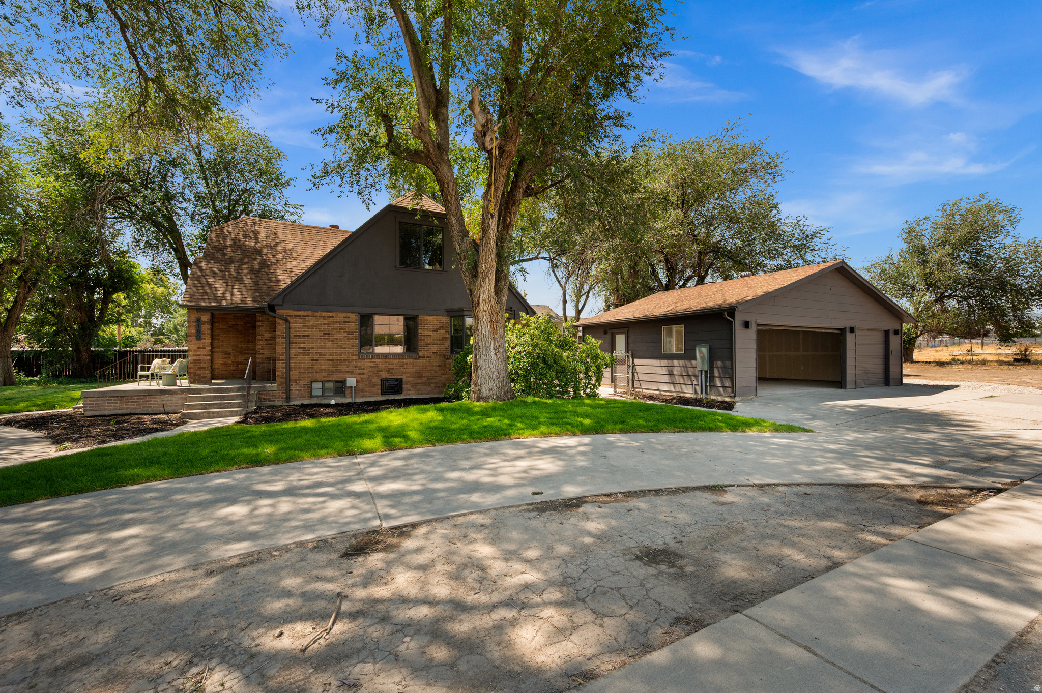 main property photo 39