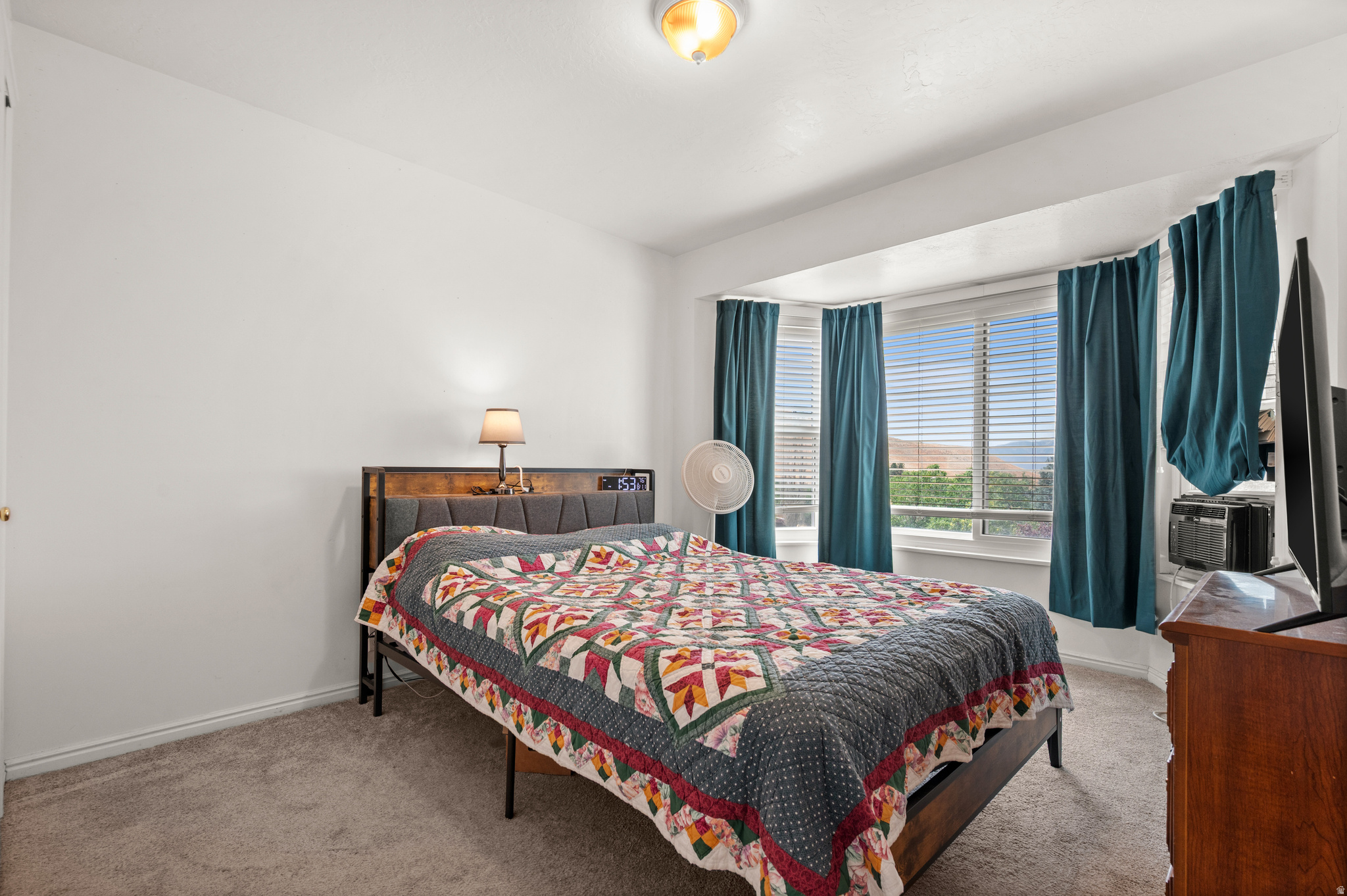 main property photo 11