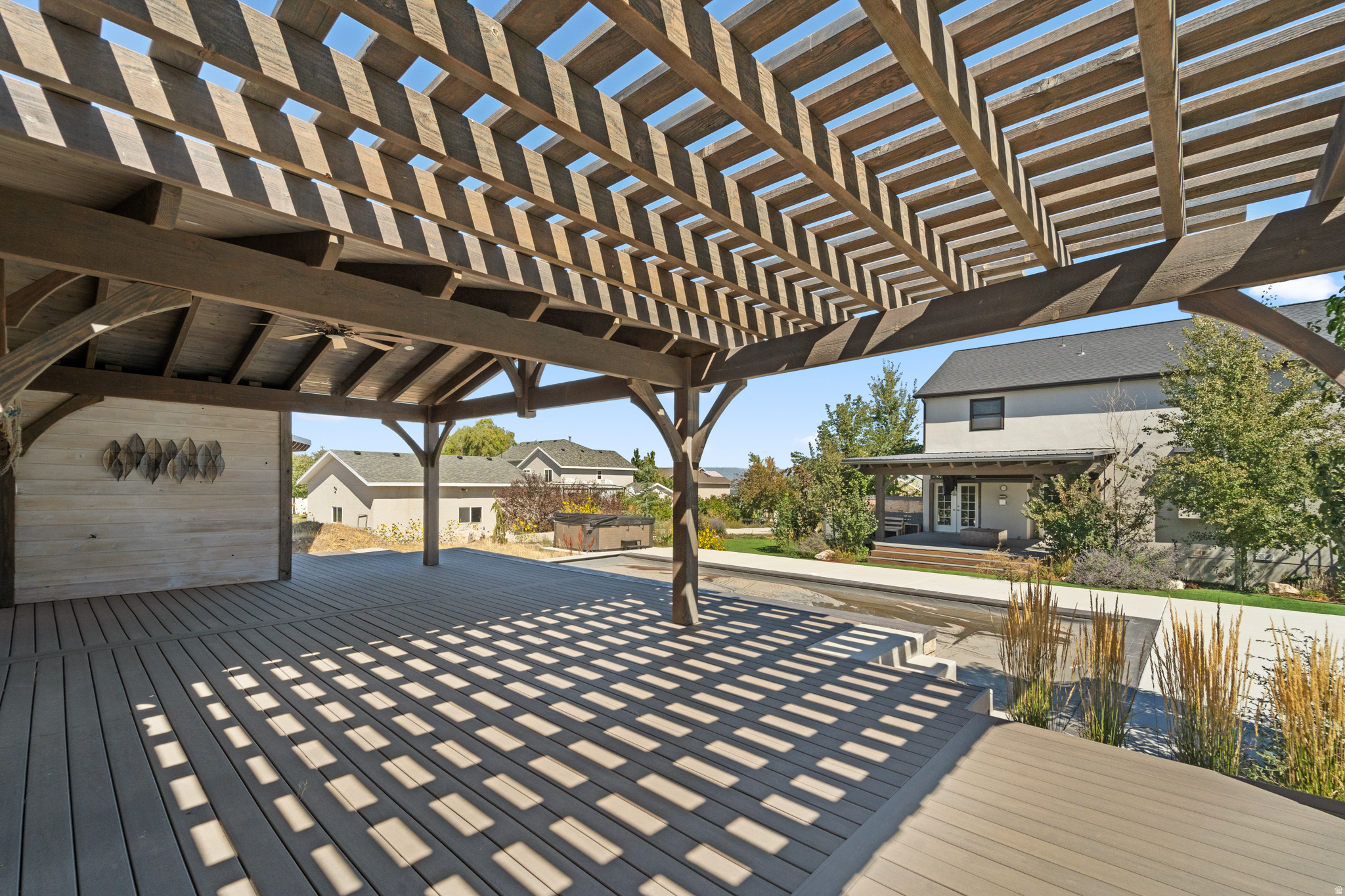 main property photo 75