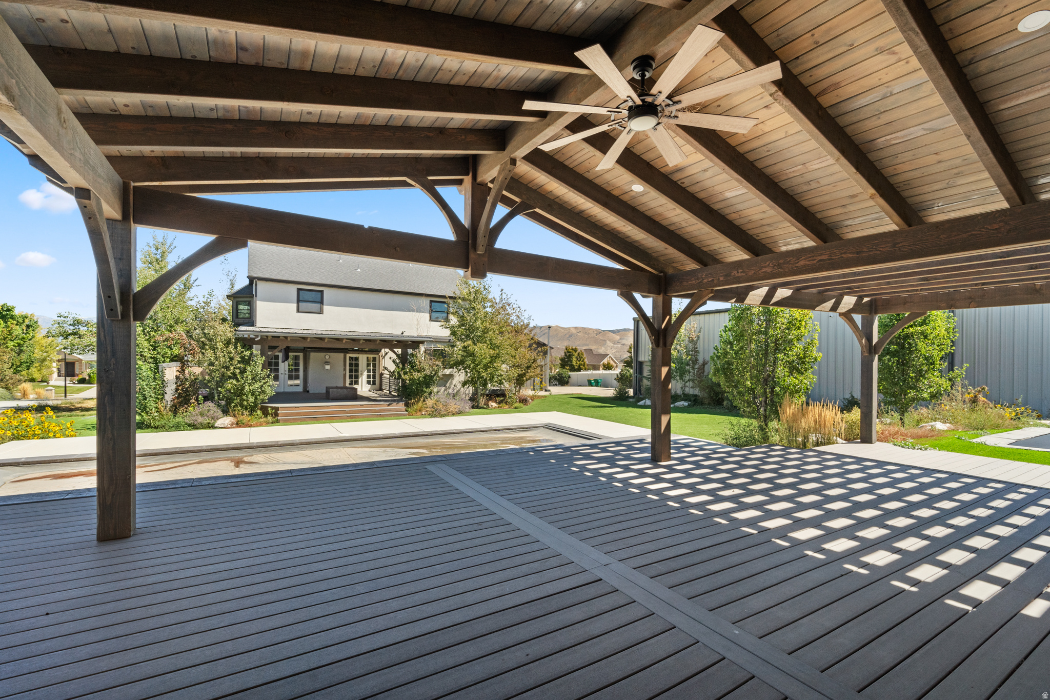 main property photo 78