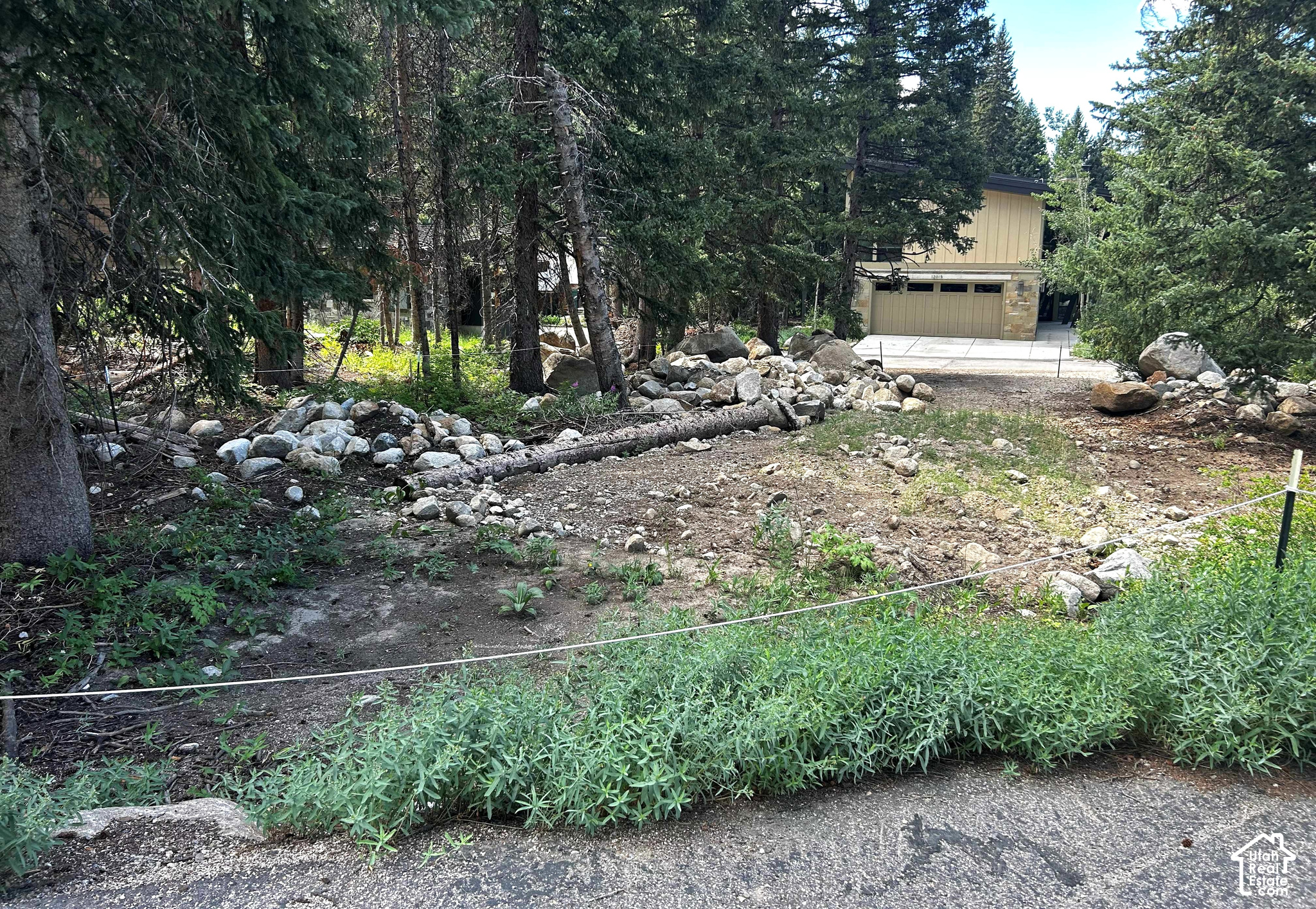 main property photo 8