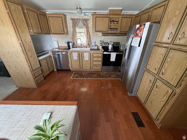main property photo 9