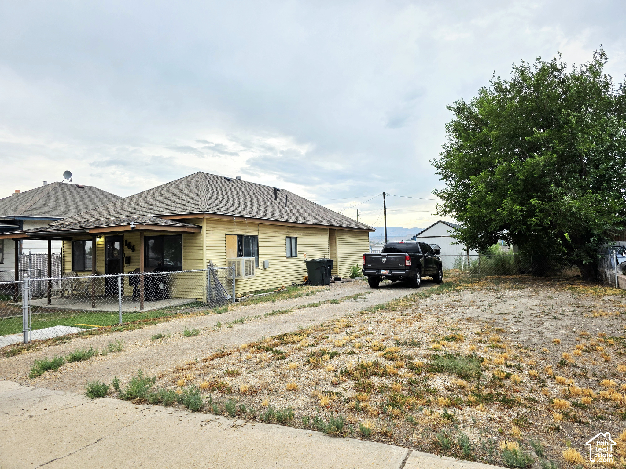 main property photo 22