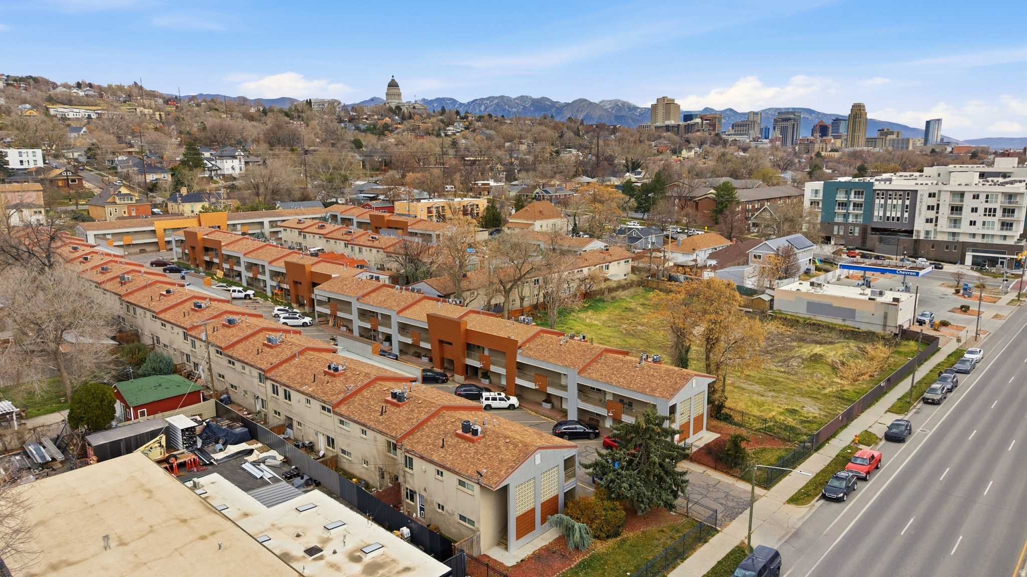 main property photo 20