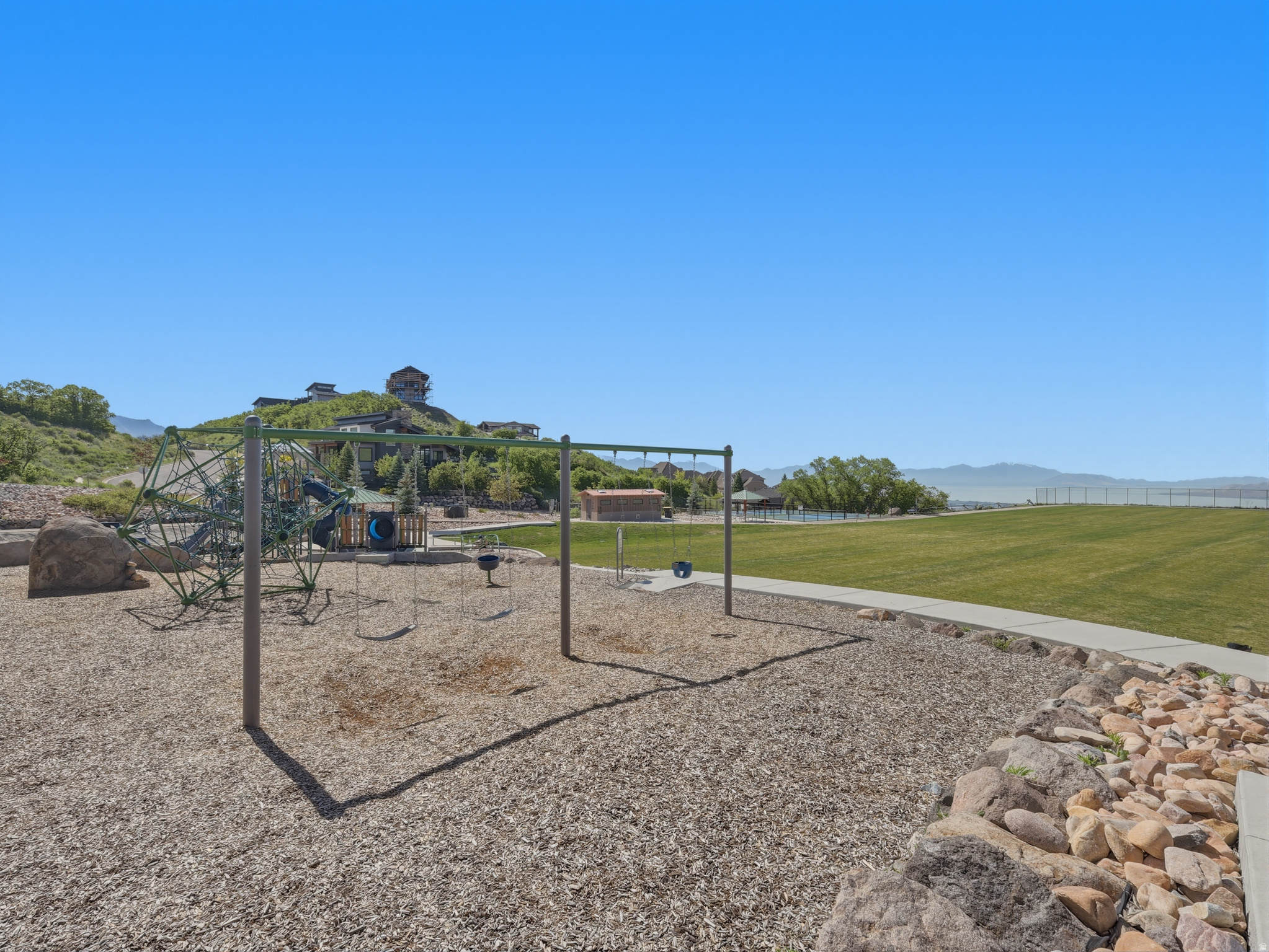 main property photo 50