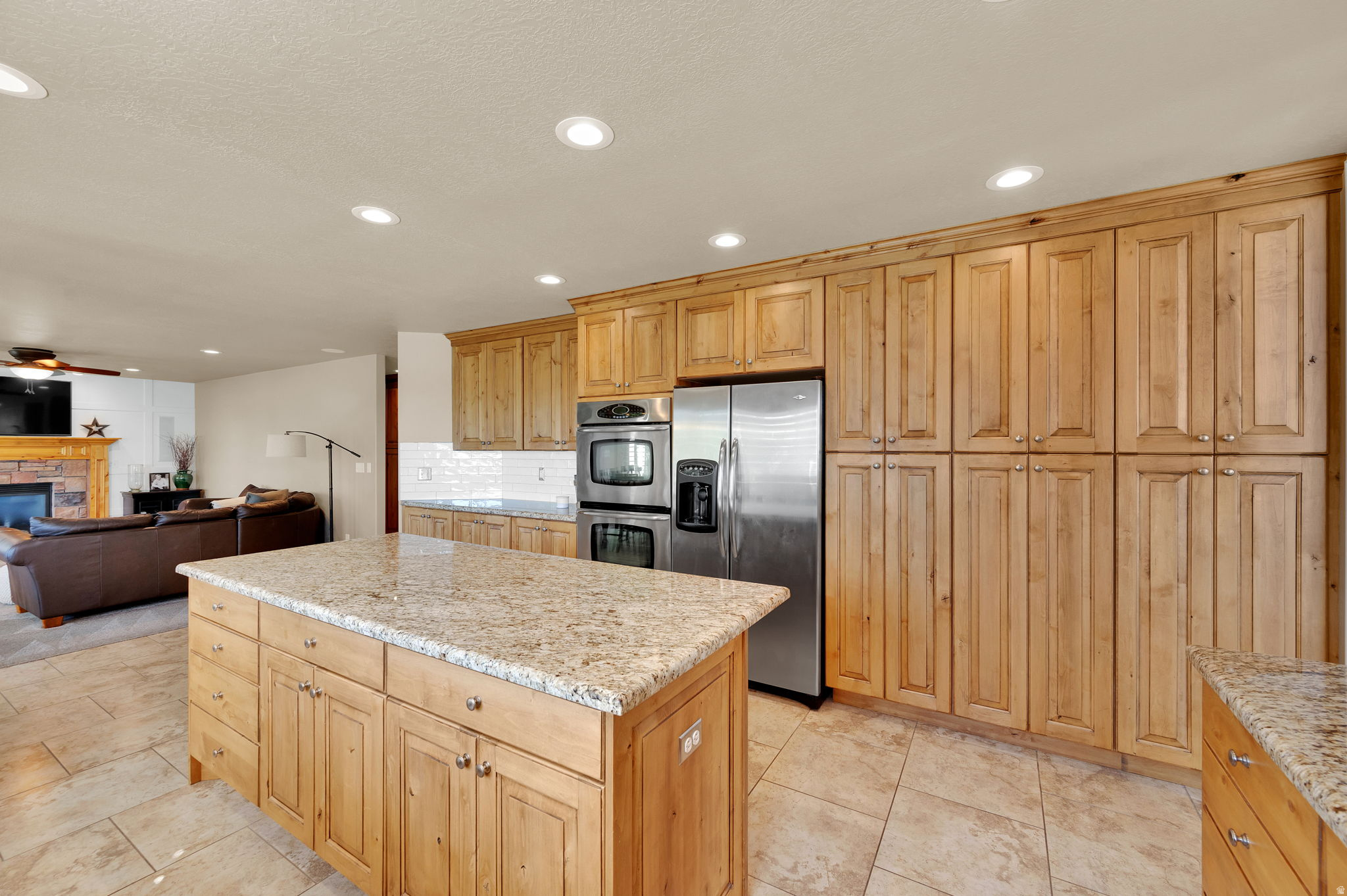 main property photo 19