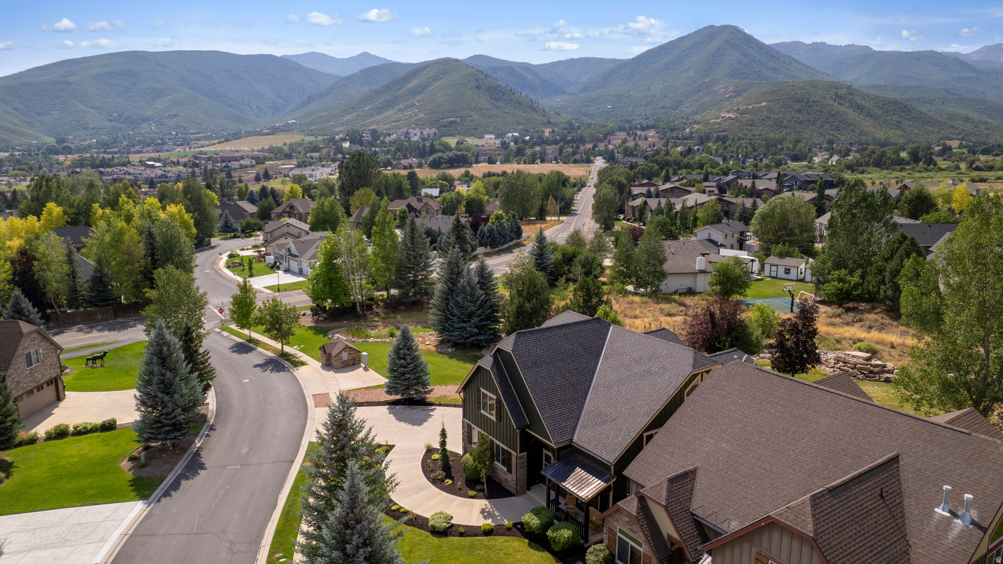 main property photo 8