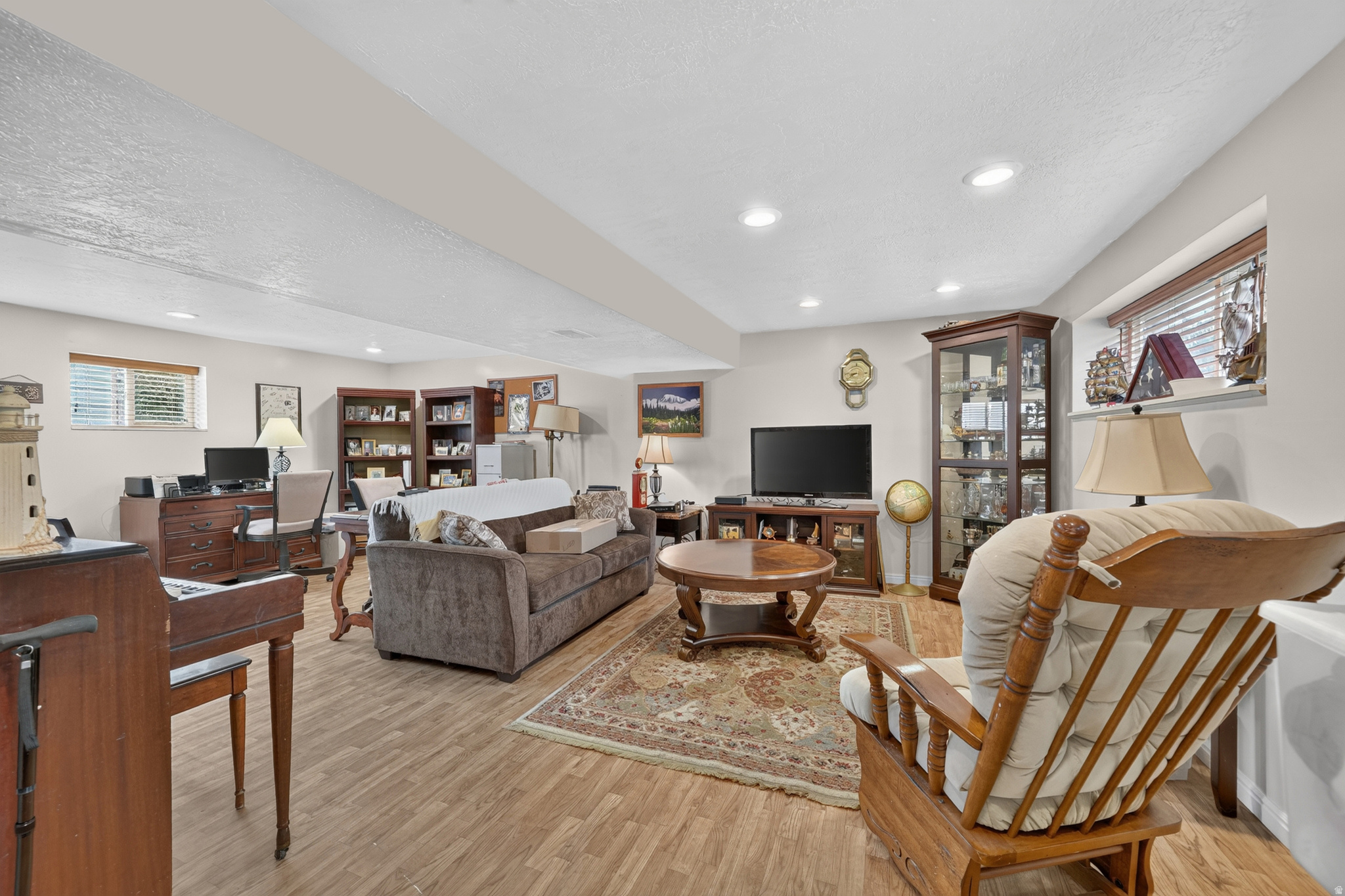 main property photo 21