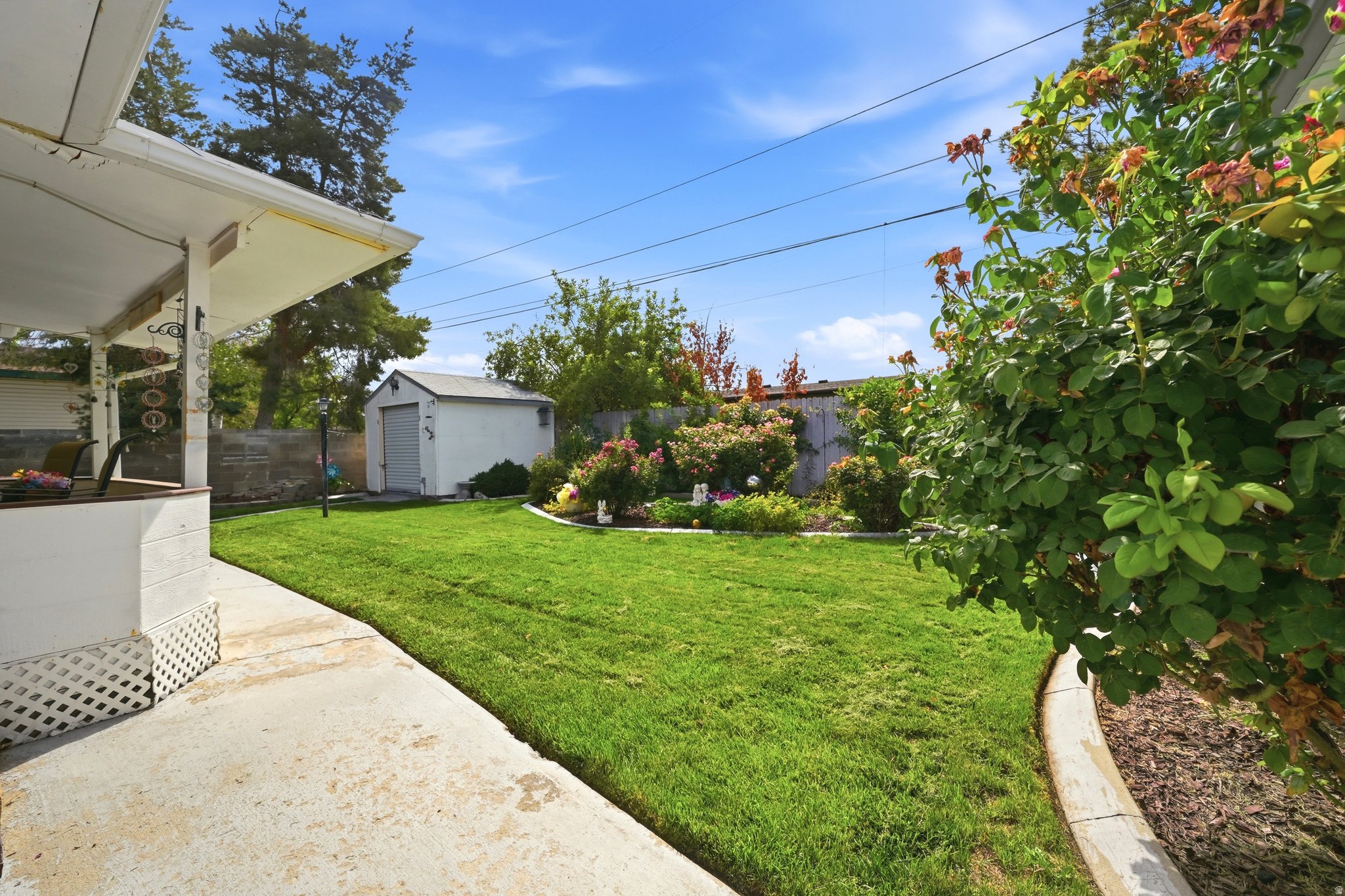 main property photo 28