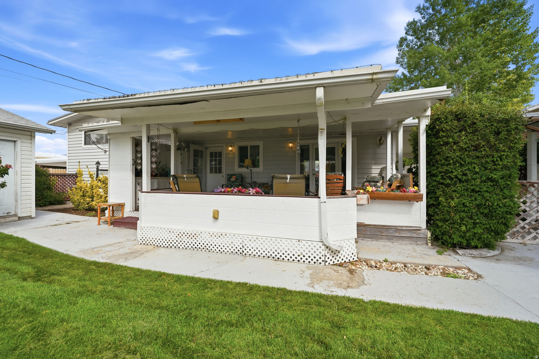 main property photo 33