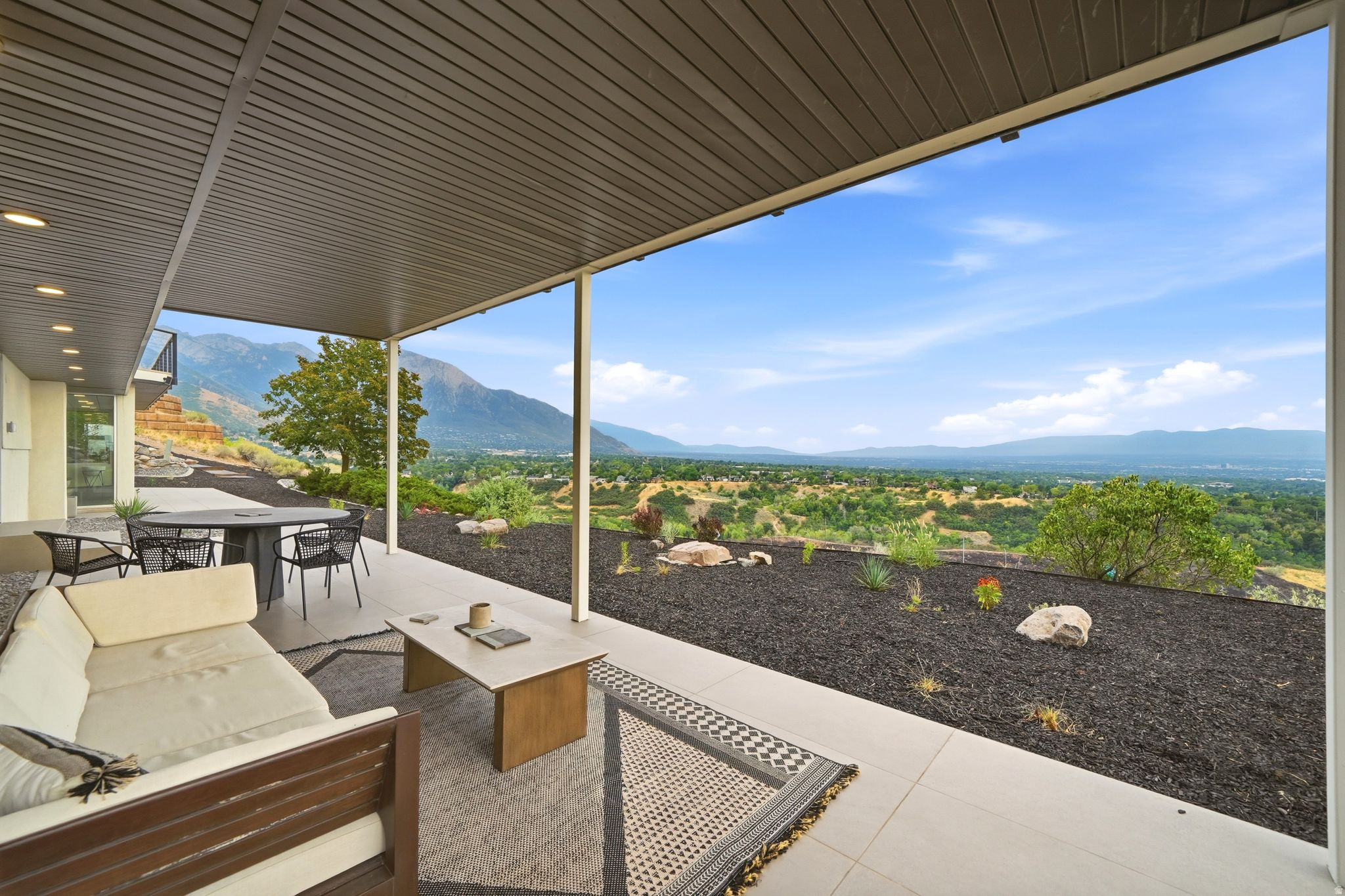 main property photo 76