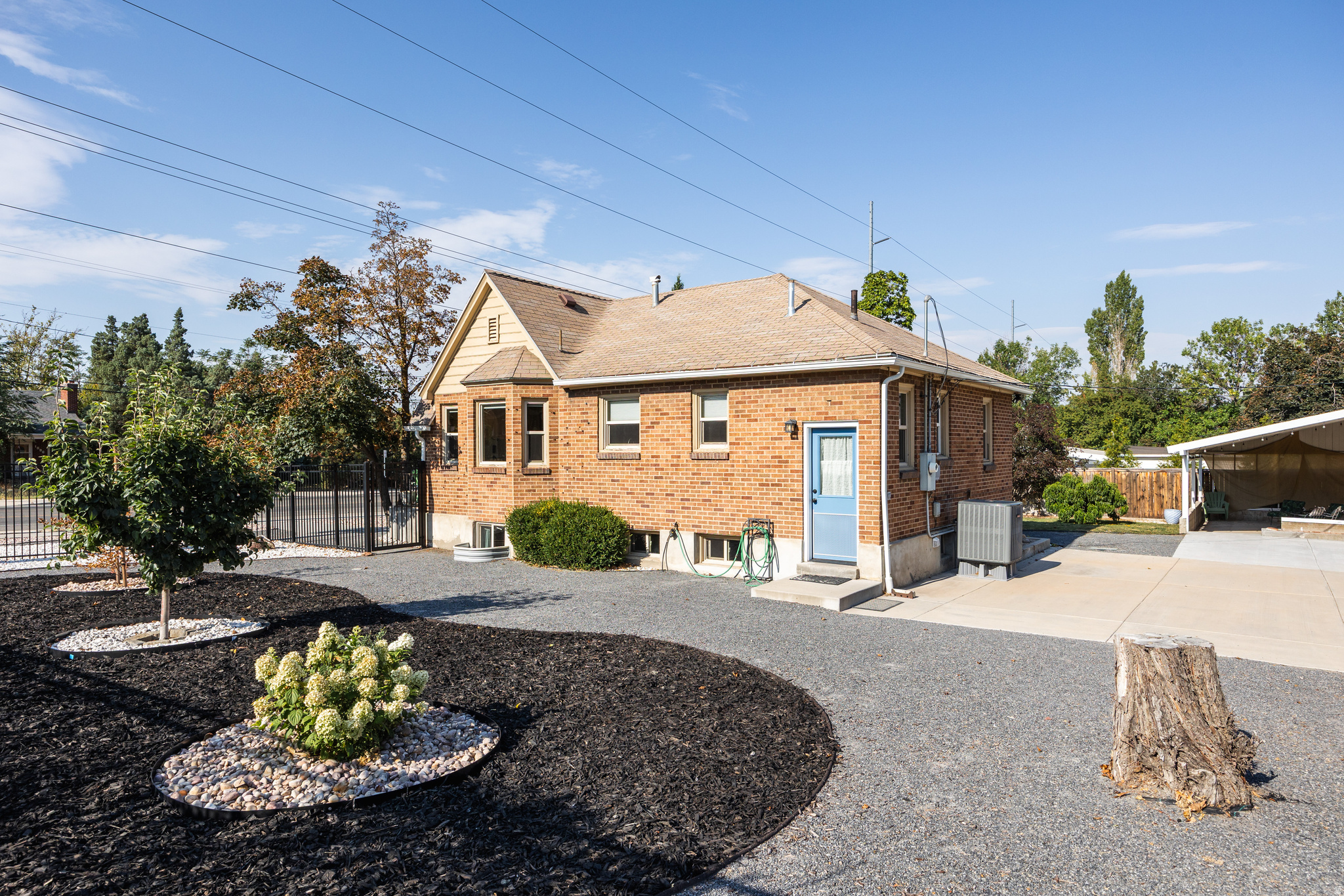 main property photo 36
