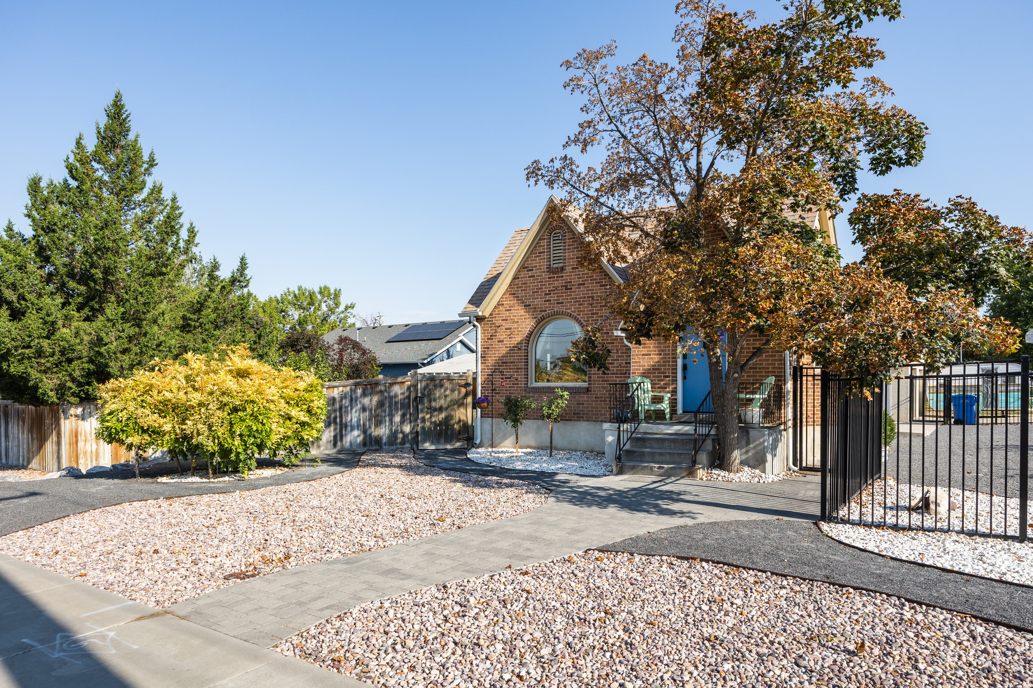 main property photo 40