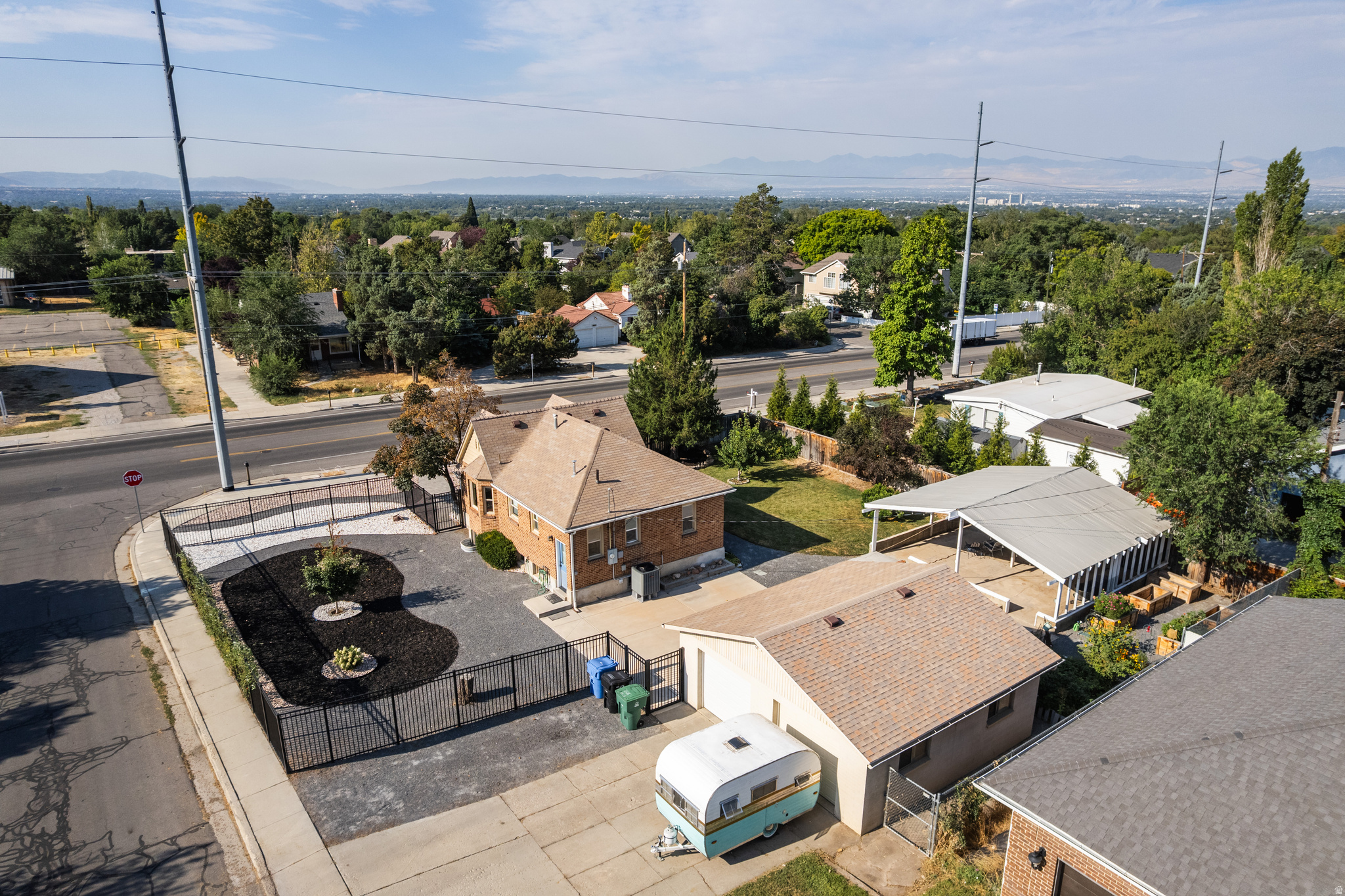 main property photo 45