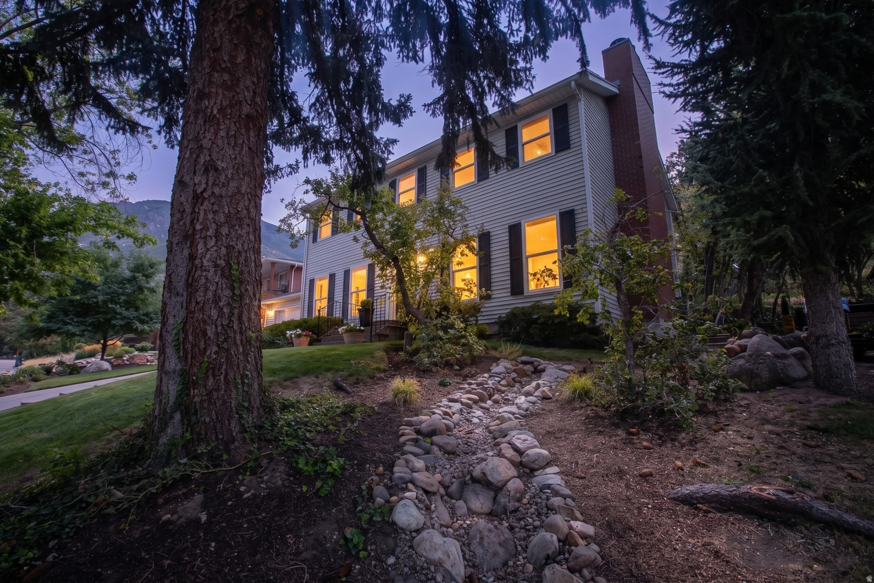 main property photo 5