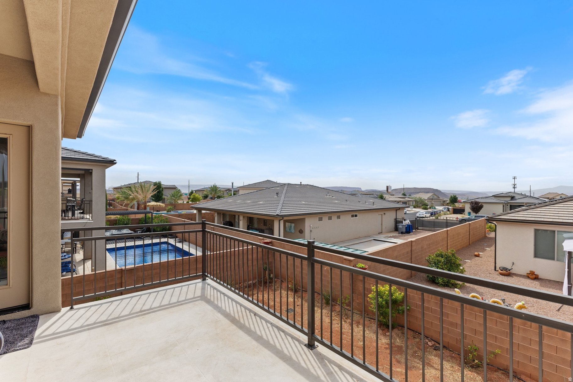 main property photo 27