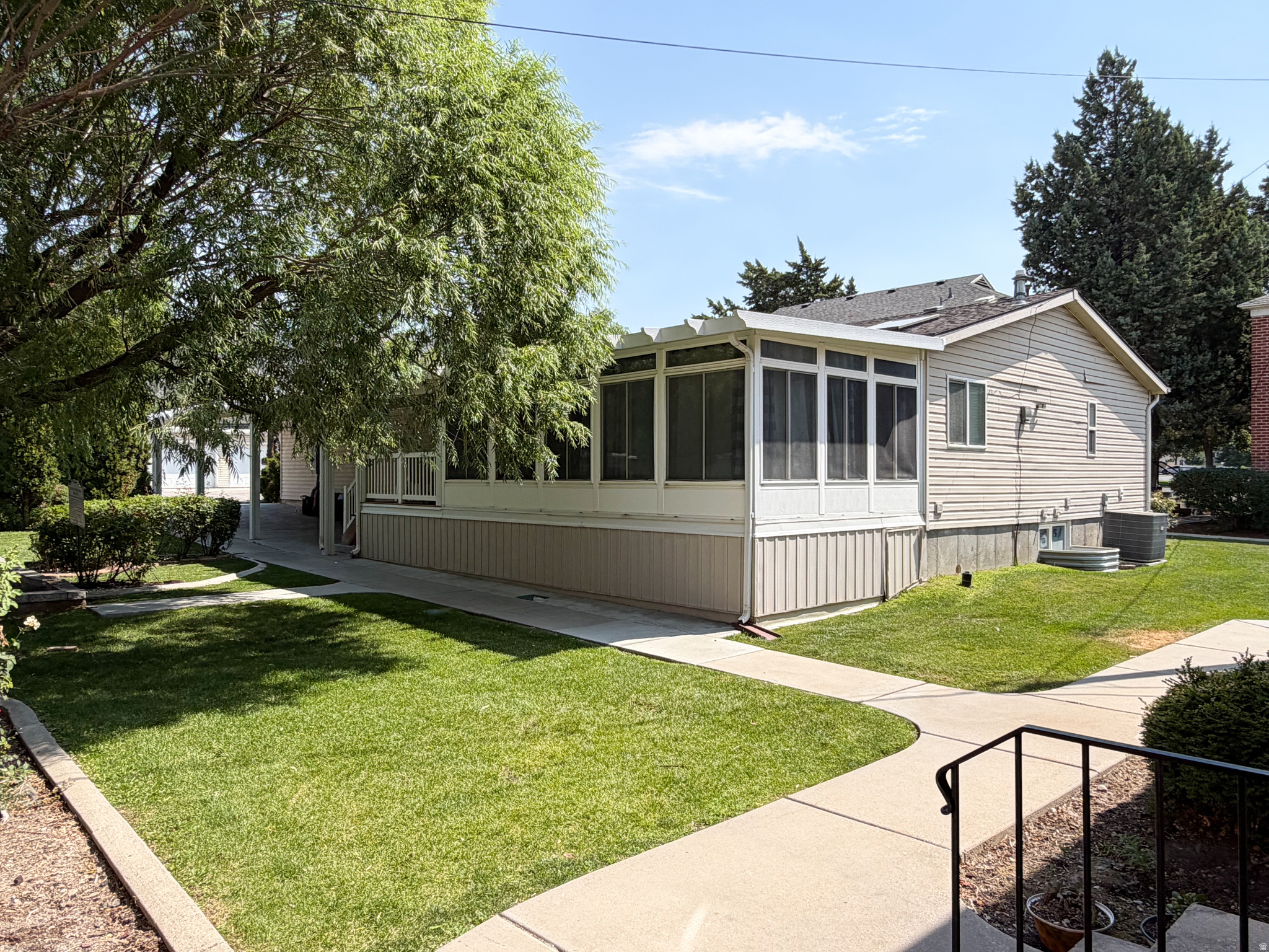 main property photo 20