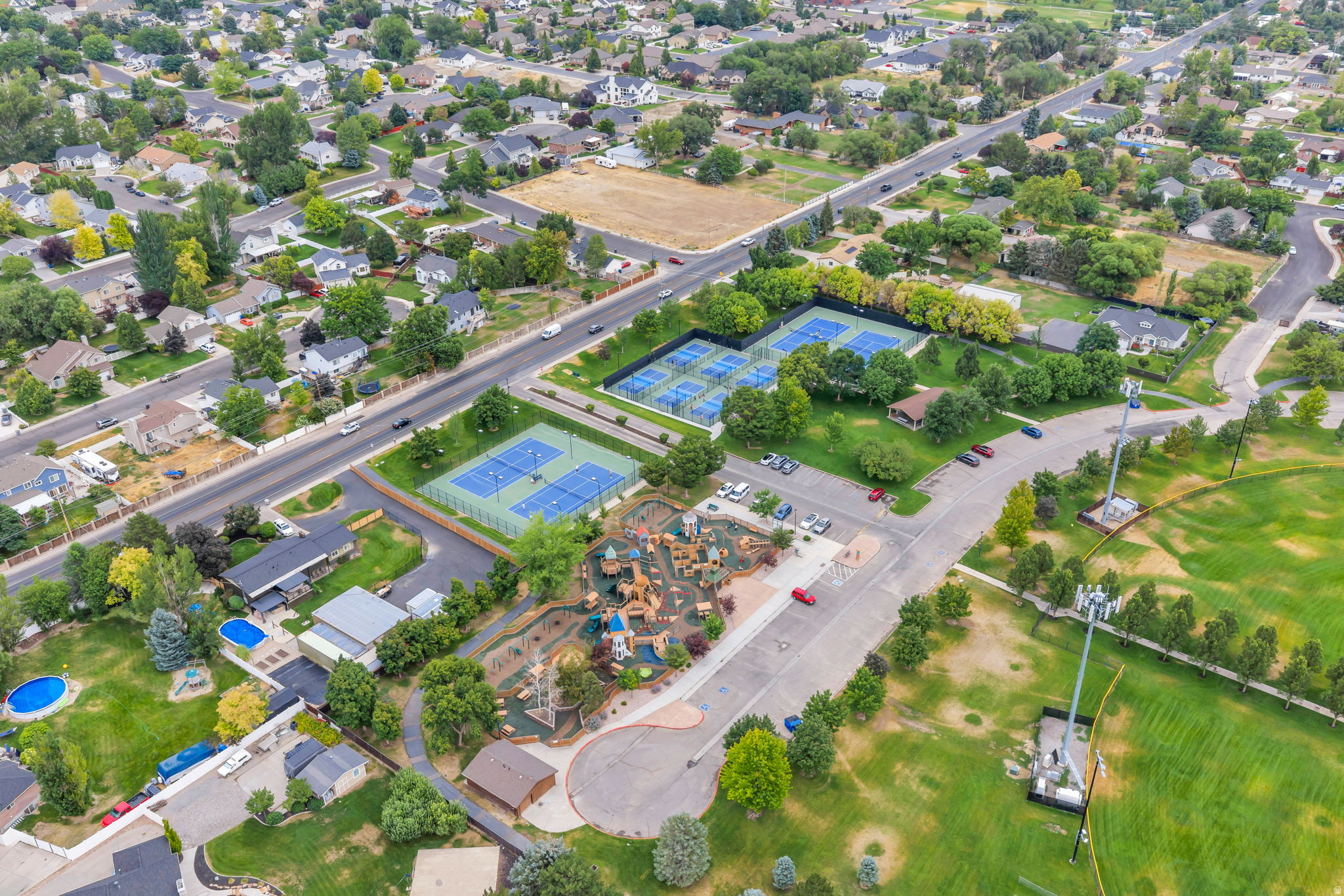 main property photo 109