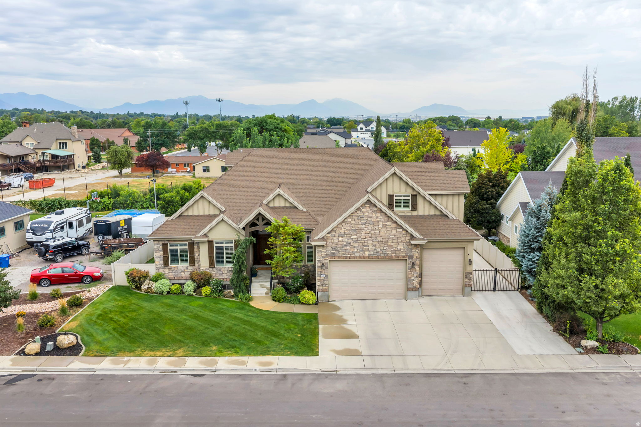 main property photo 98
