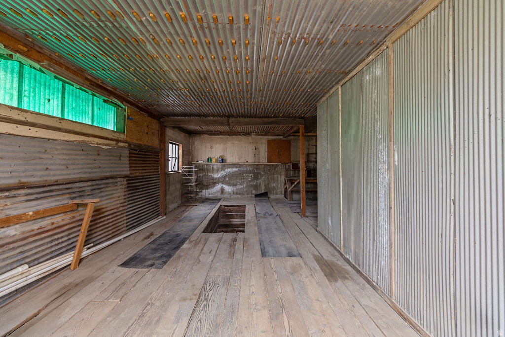 main property photo 48