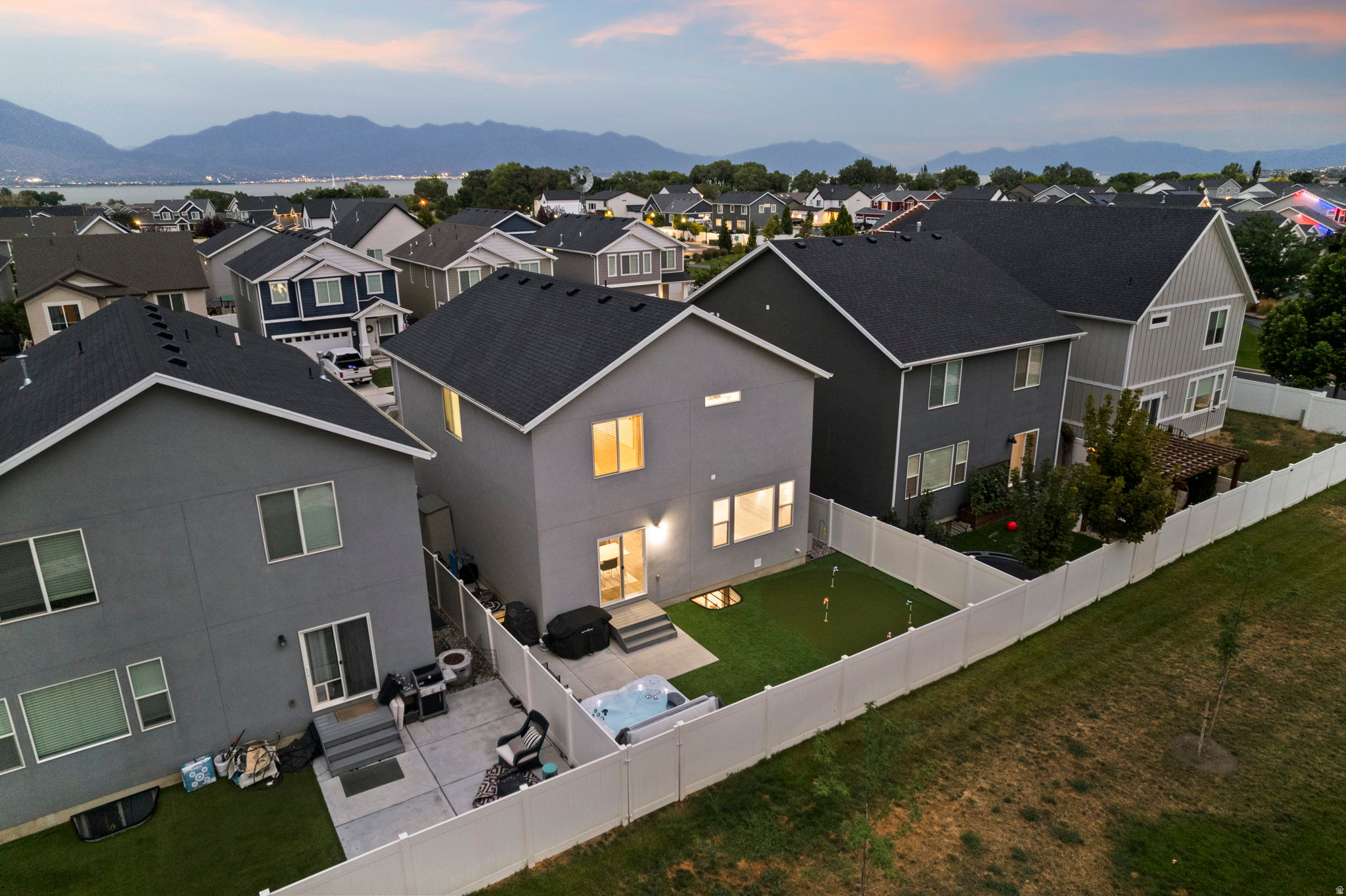 main property photo 47