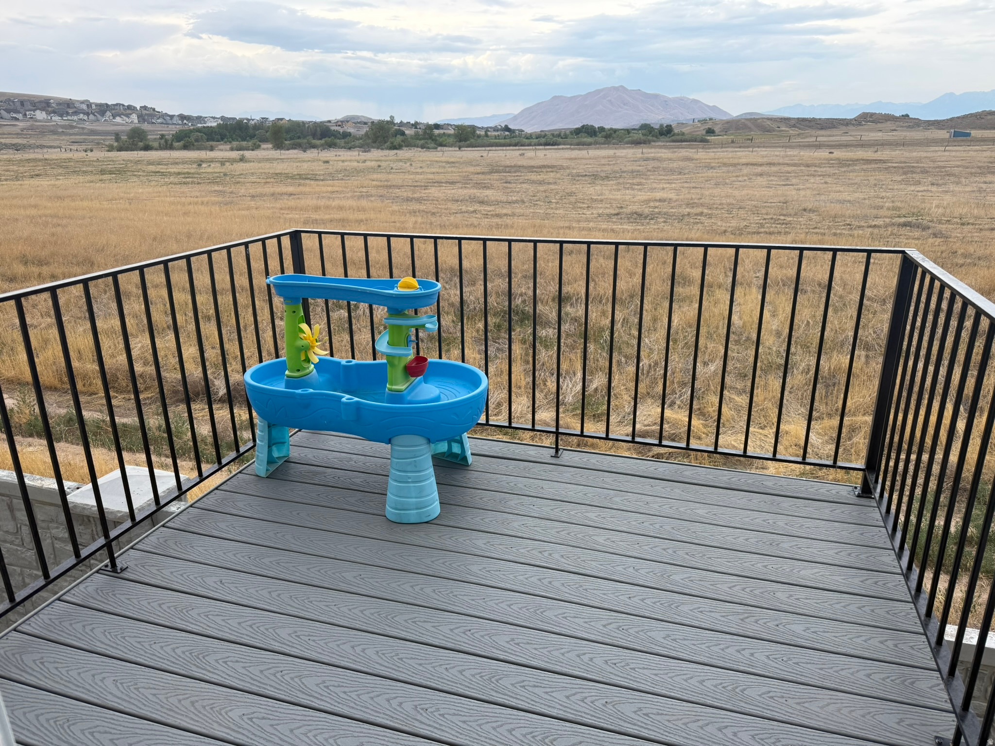 main property photo 30