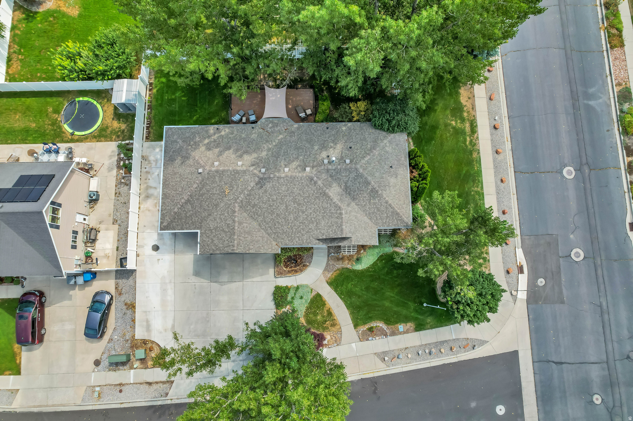 main property photo 74