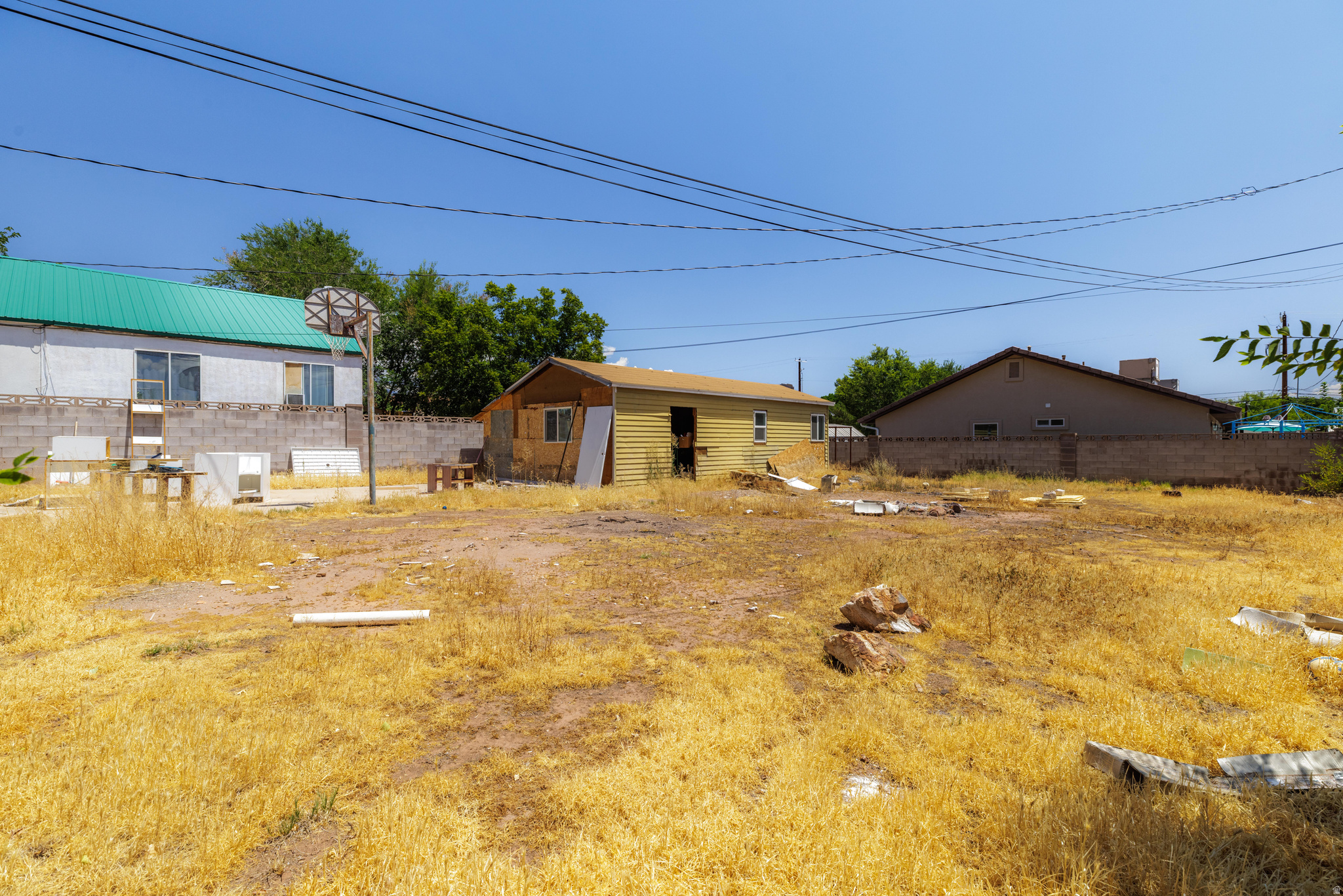 main property photo 17