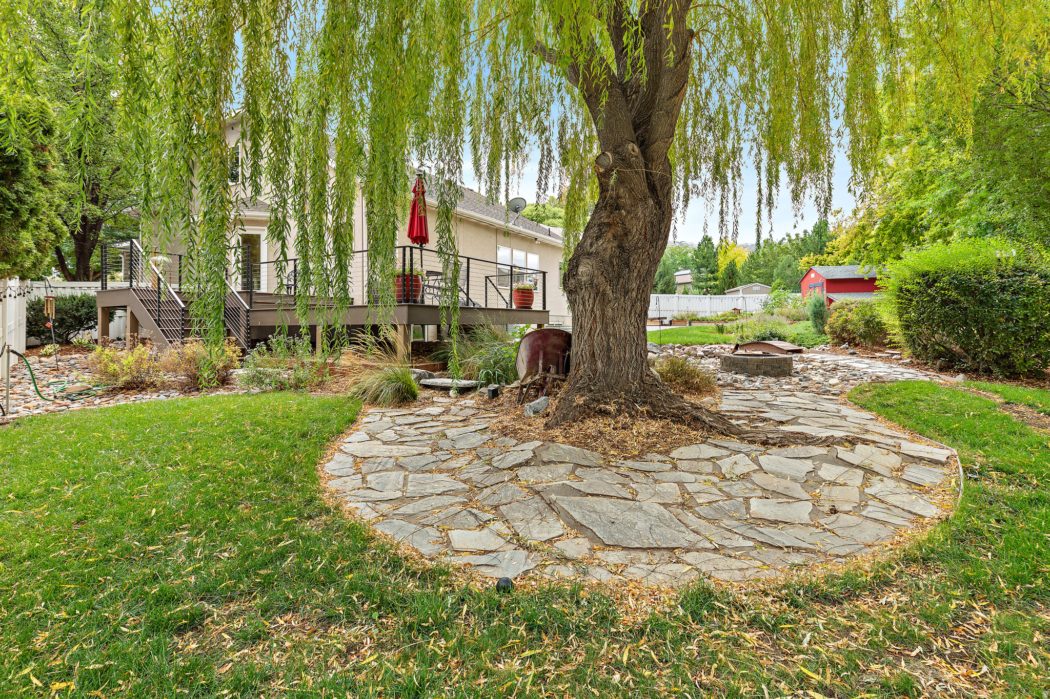 main property photo 33