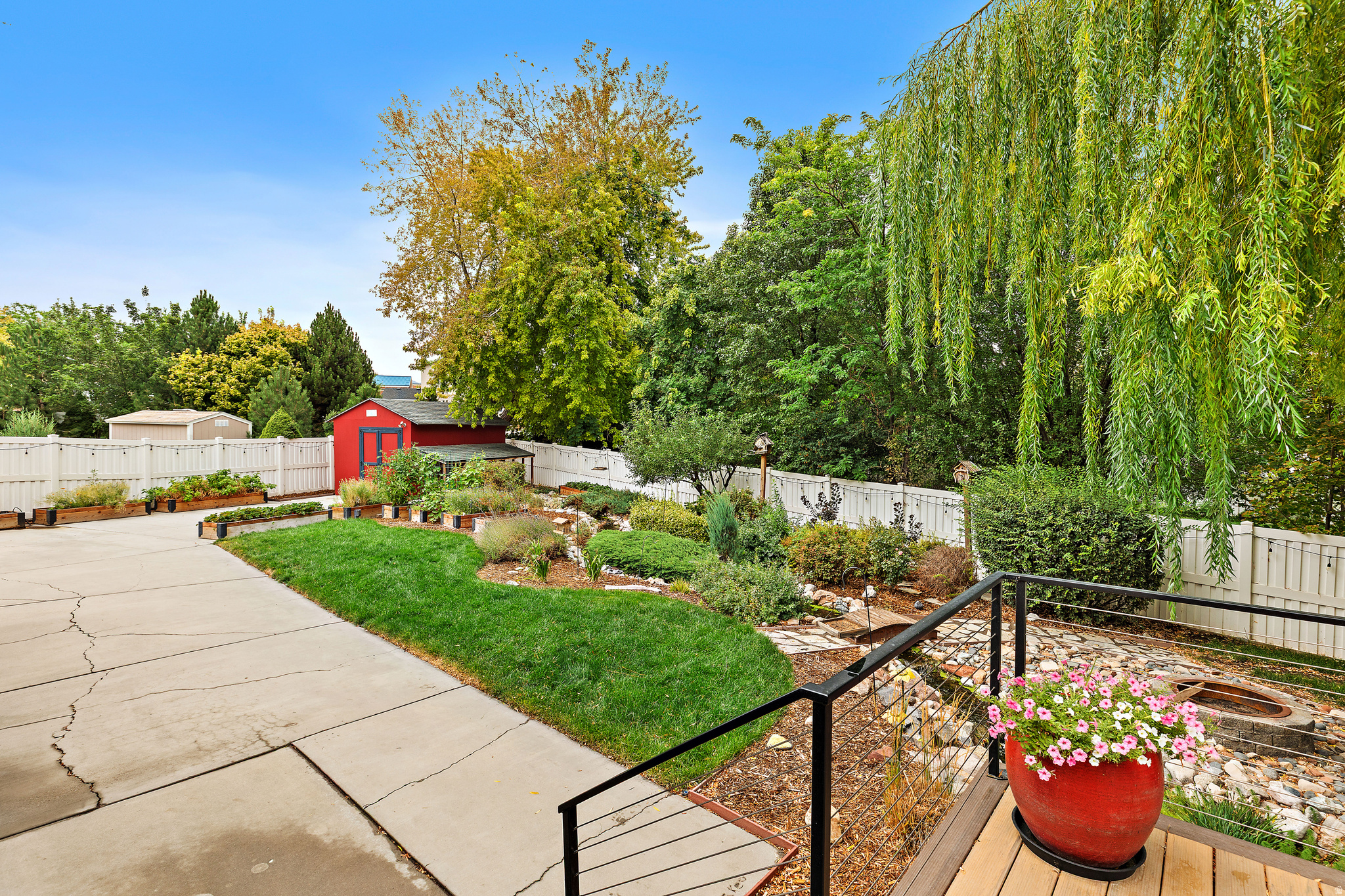 main property photo 36