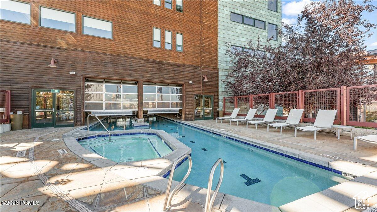 main property photo 24