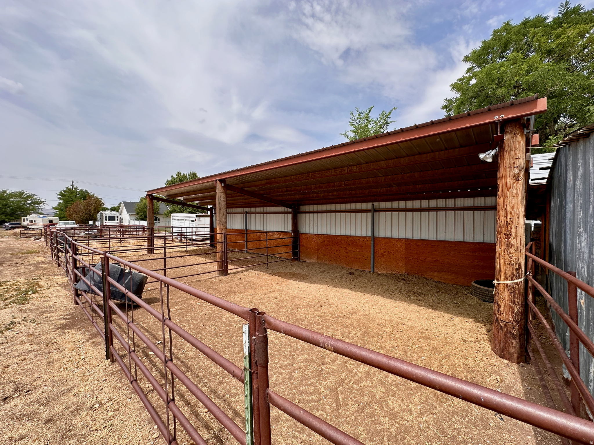 main property photo 17